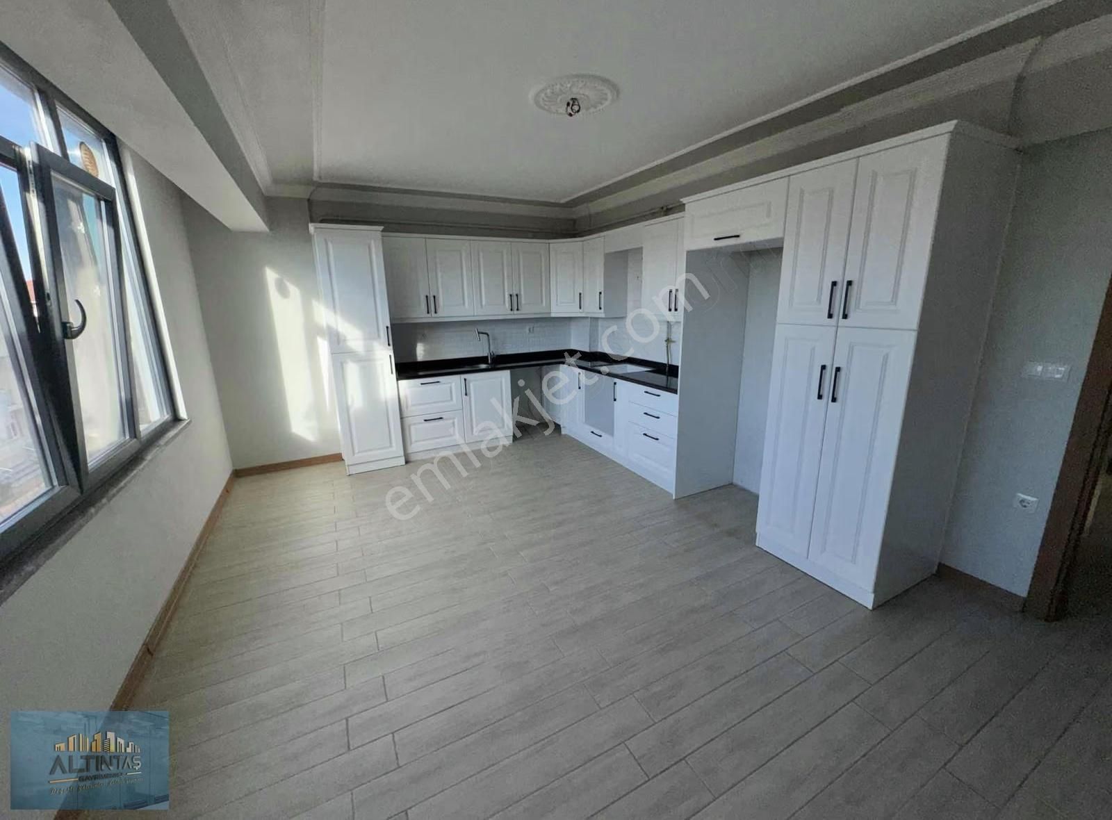 Paris İlköğretimin Hemen Yanında 3 + 1 Kiralık Daire - Görsel 10