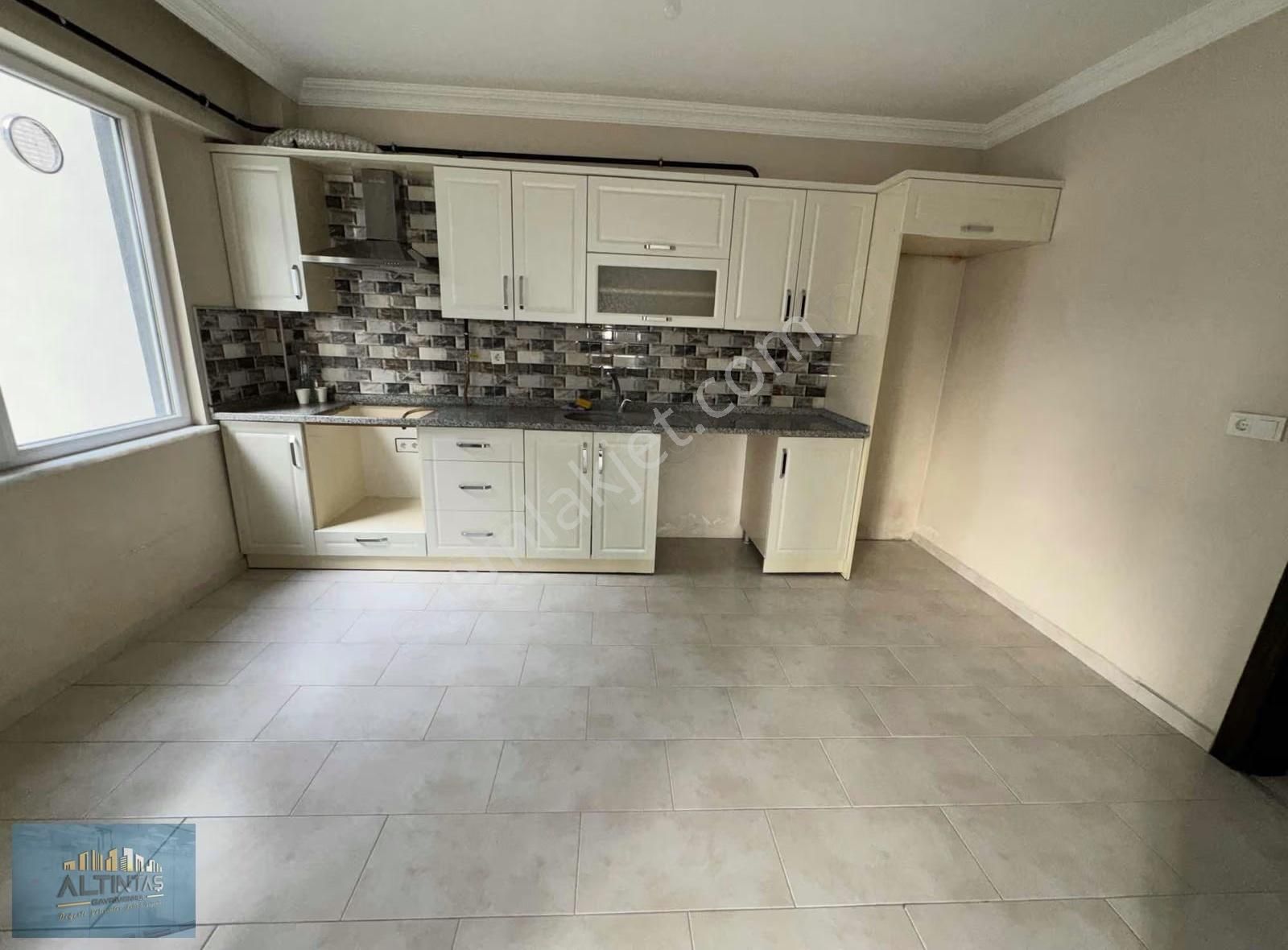 Ömercikler Mah. Yüksek Giriş 90 M2 Kiralık 2+1 - Görsel 4