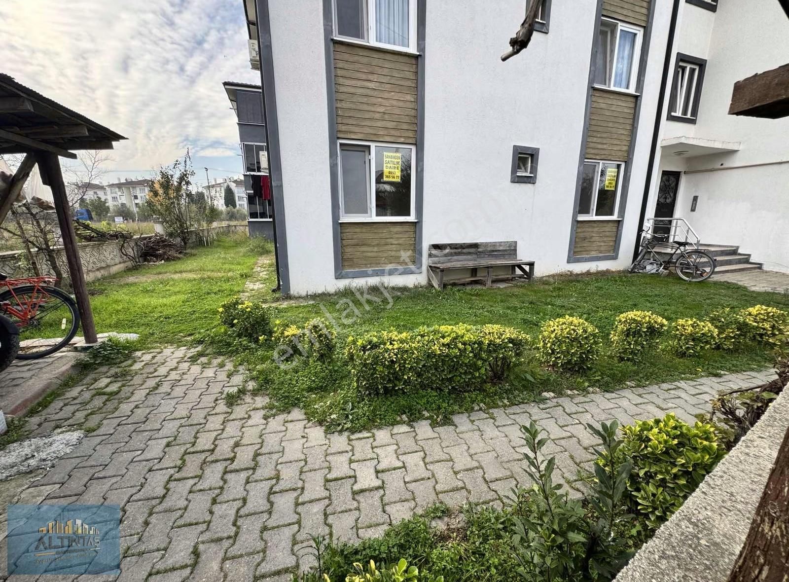 Ömercikler Mah. Yüksek Giriş 90 M2 Kiralık 2+1 - Görsel 3