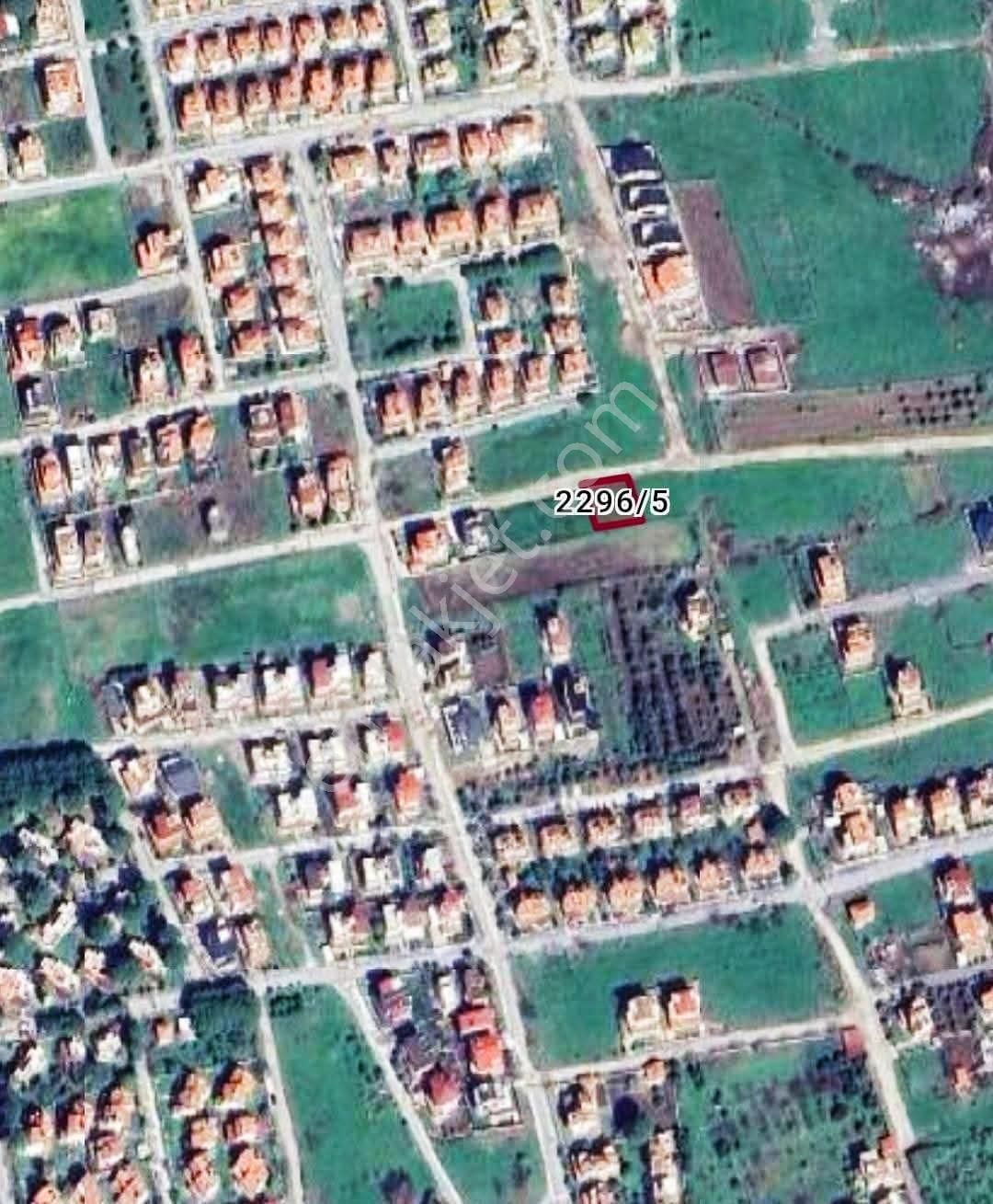 Dikili Ümmetoğlu'ndan Villa İmarlı Arsa Denize 650 Metre