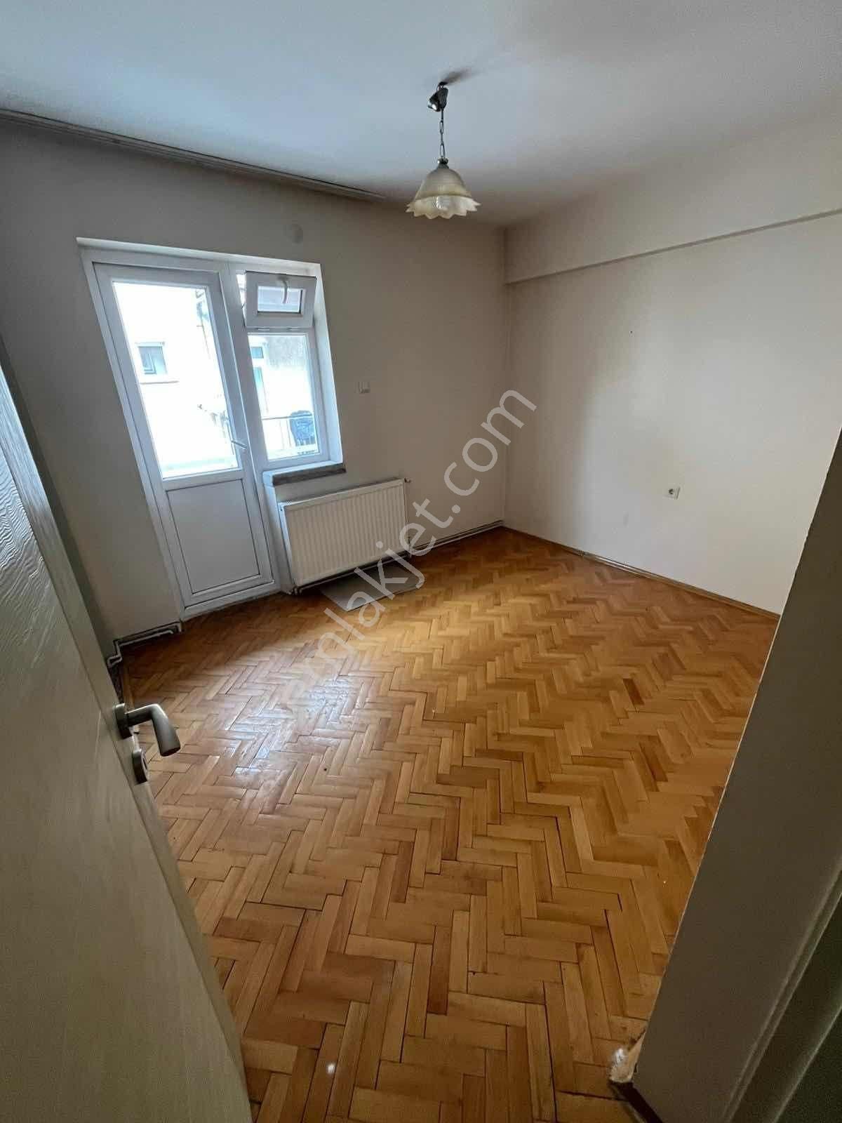 Satılık,naci Çakır'da,ara Kat,boş,3+1 Aydınlık Ve Ferah Daire - Görsel 8