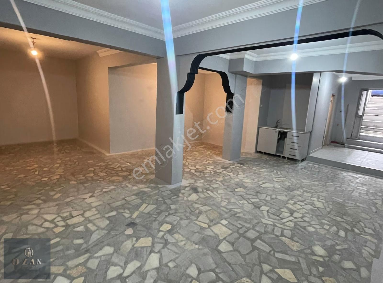 Ozan Emlaktan F.çakmak Mh Caddeye 15m Masrafsz 65m2 Bodrumdükkan