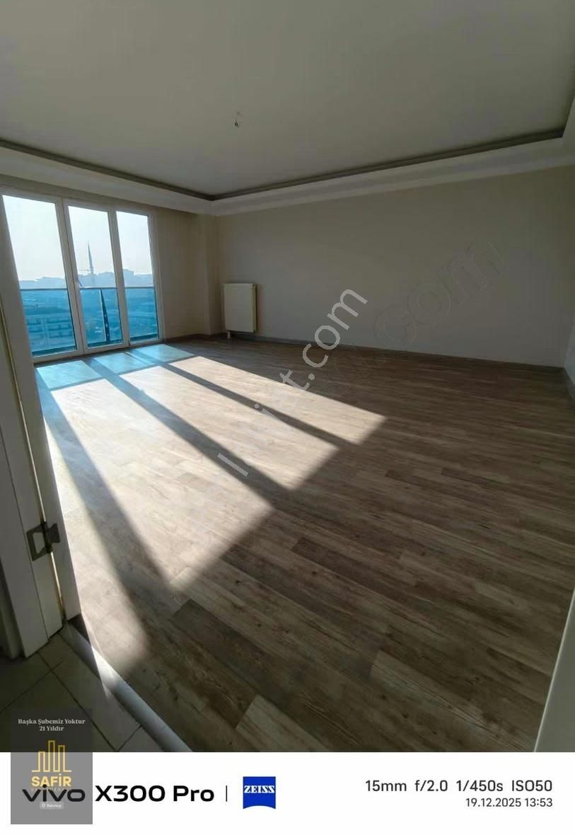 Bahçelievler Code İstanbul Sitesi 4+1 Ultra Lüks Kiralık Daire - Görsel 2