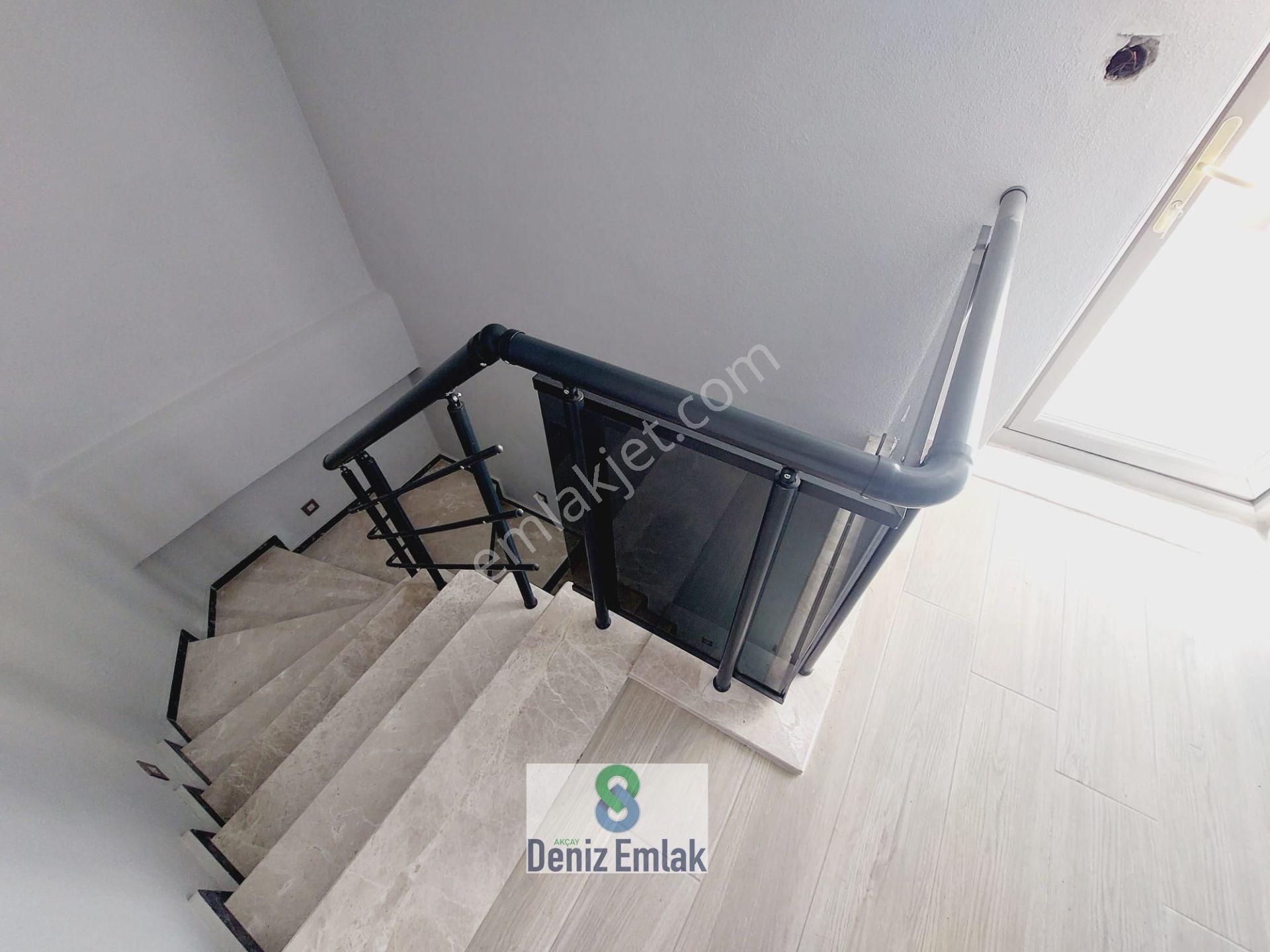 Denizden Akçayda Öncephe Asansörlü Yeni Satılık 3+1 Dublex Daire. - Görsel 14