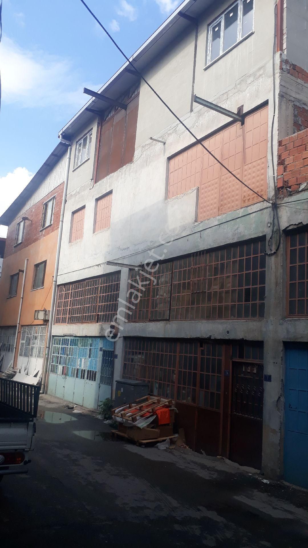 Vişne Caddesine Yakın Satılık Dükkan