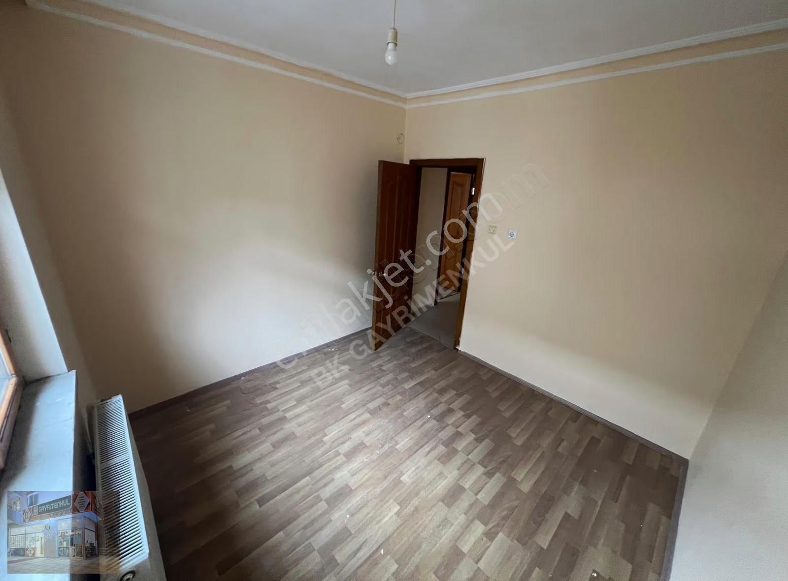 Bk Gayrimenkulden Pınarbaşı Mah. Ara Katta 3+1 Kiralık Daire - Görsel 8