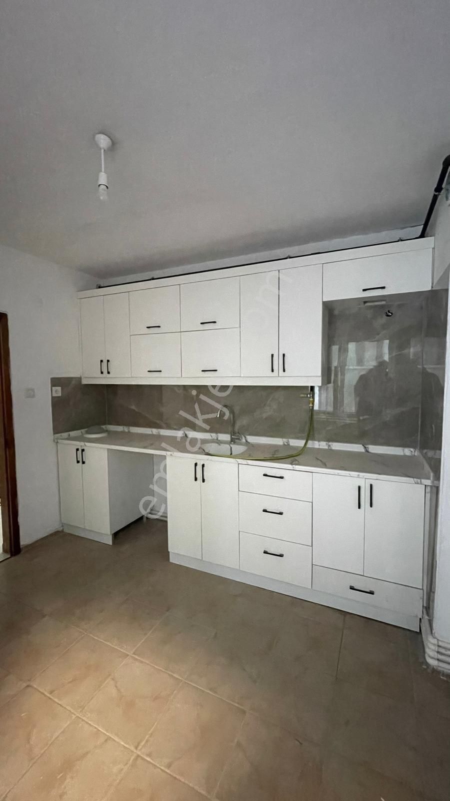 Eski Adliye Civarı Temiz Satılık Daire - Görsel 6