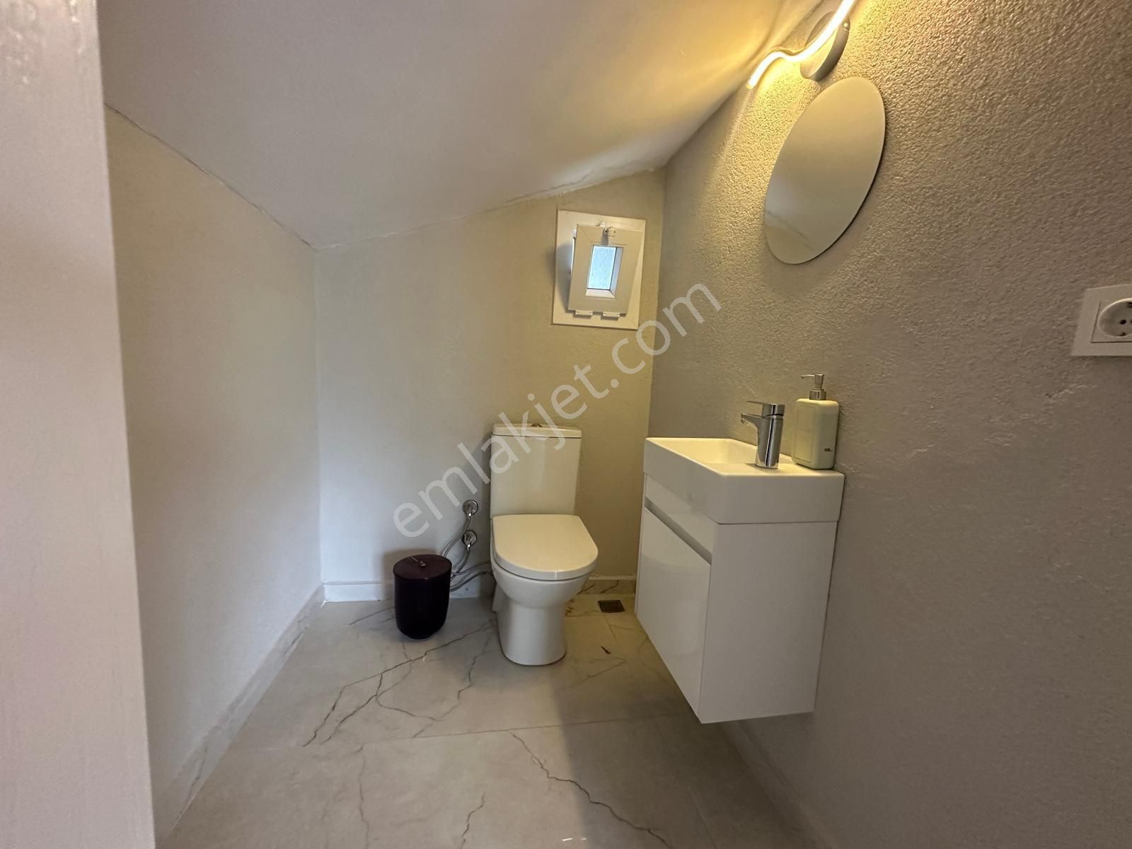 Güzelbahçe Kahramandere Havuzlu Site De 4+1 Kiralık Villa - Görsel 27