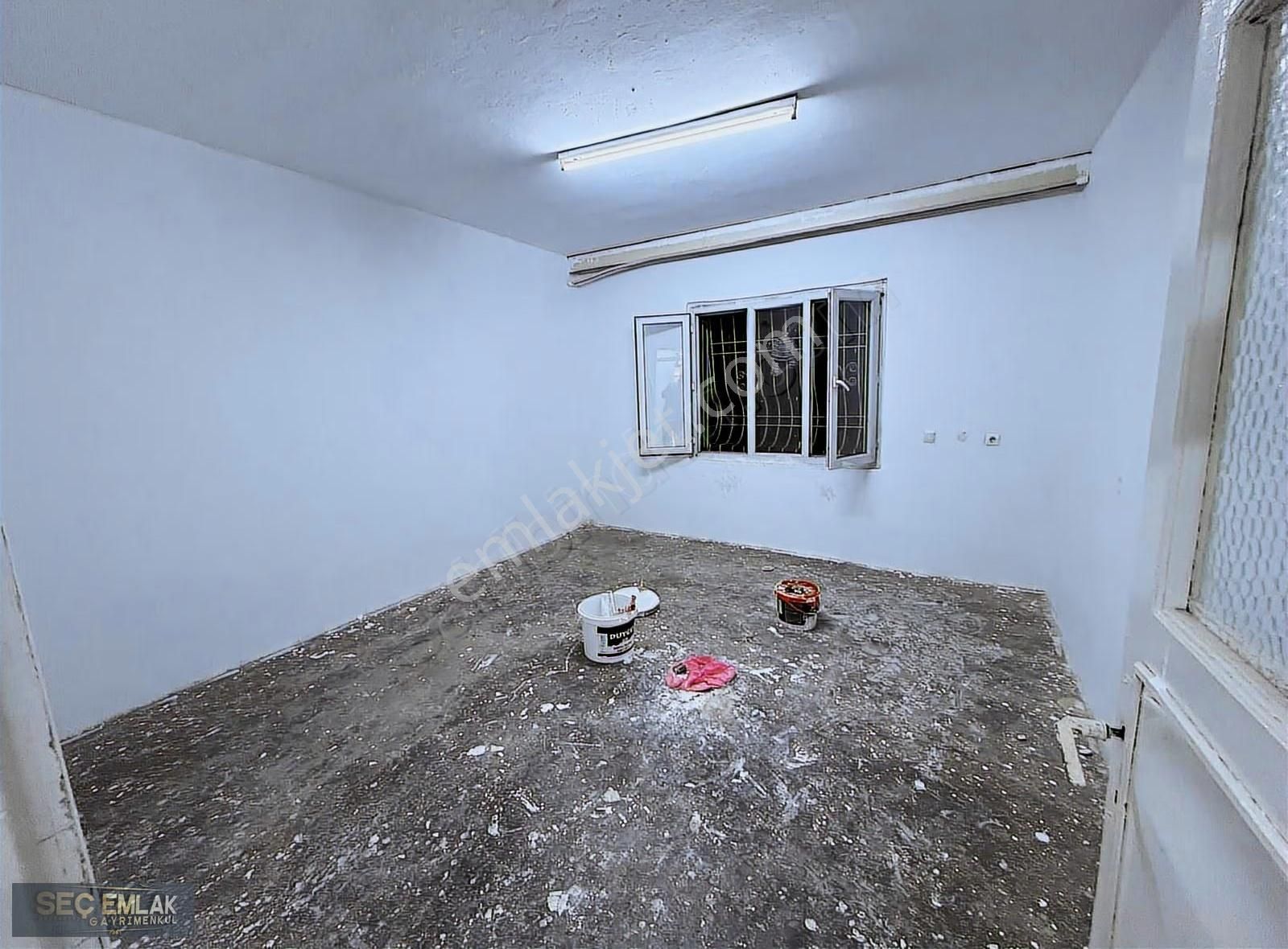 Seç Emlak'tan Fırsat 3 Katlı 100m2 Ev 2350.000tl Kısa Süreliğine - Görsel 24