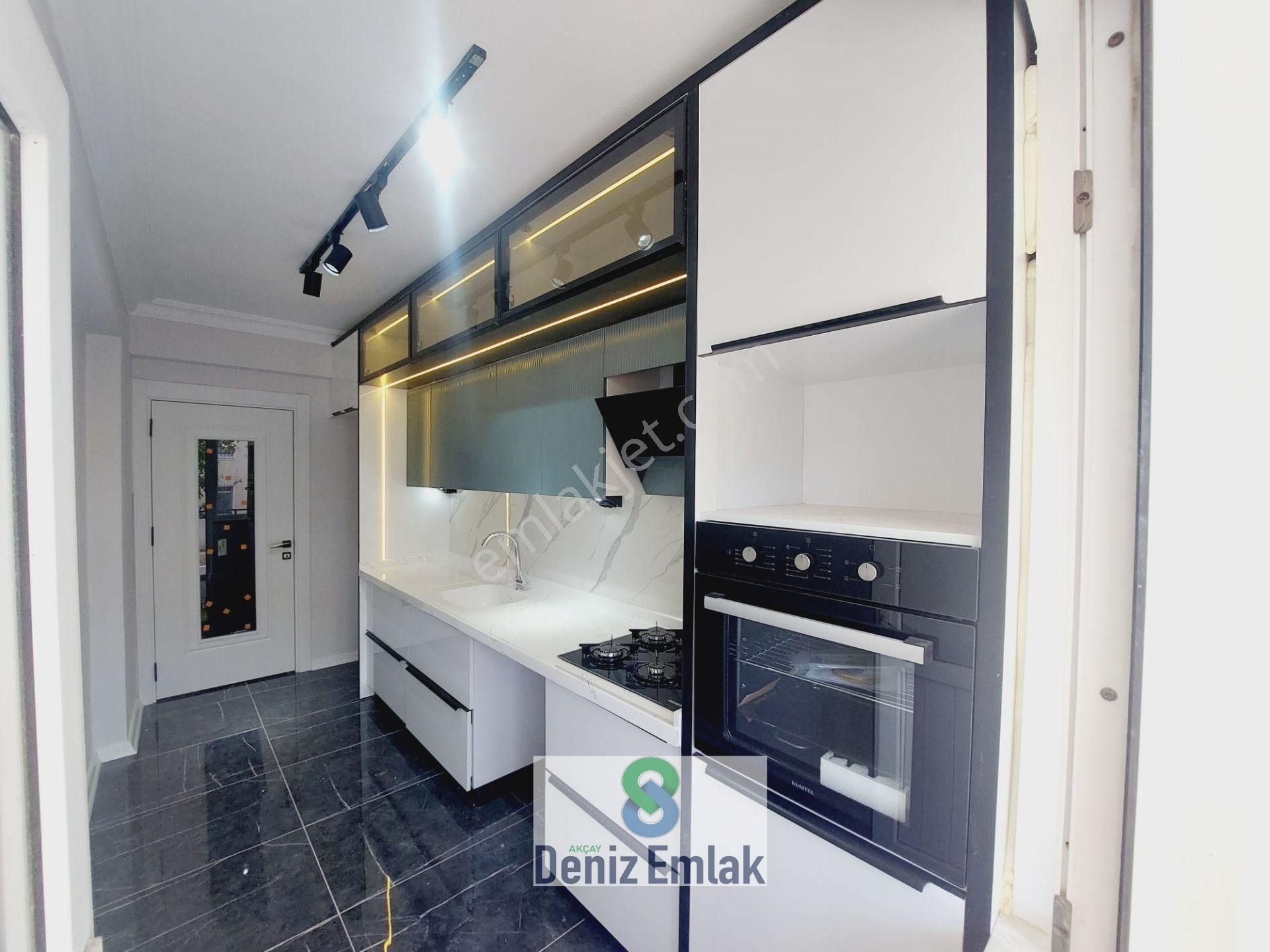 Denizden Akçayda Öncephe Arakat Full Yapılı Geniş Satılık 2+1 Daire. - Görsel 7