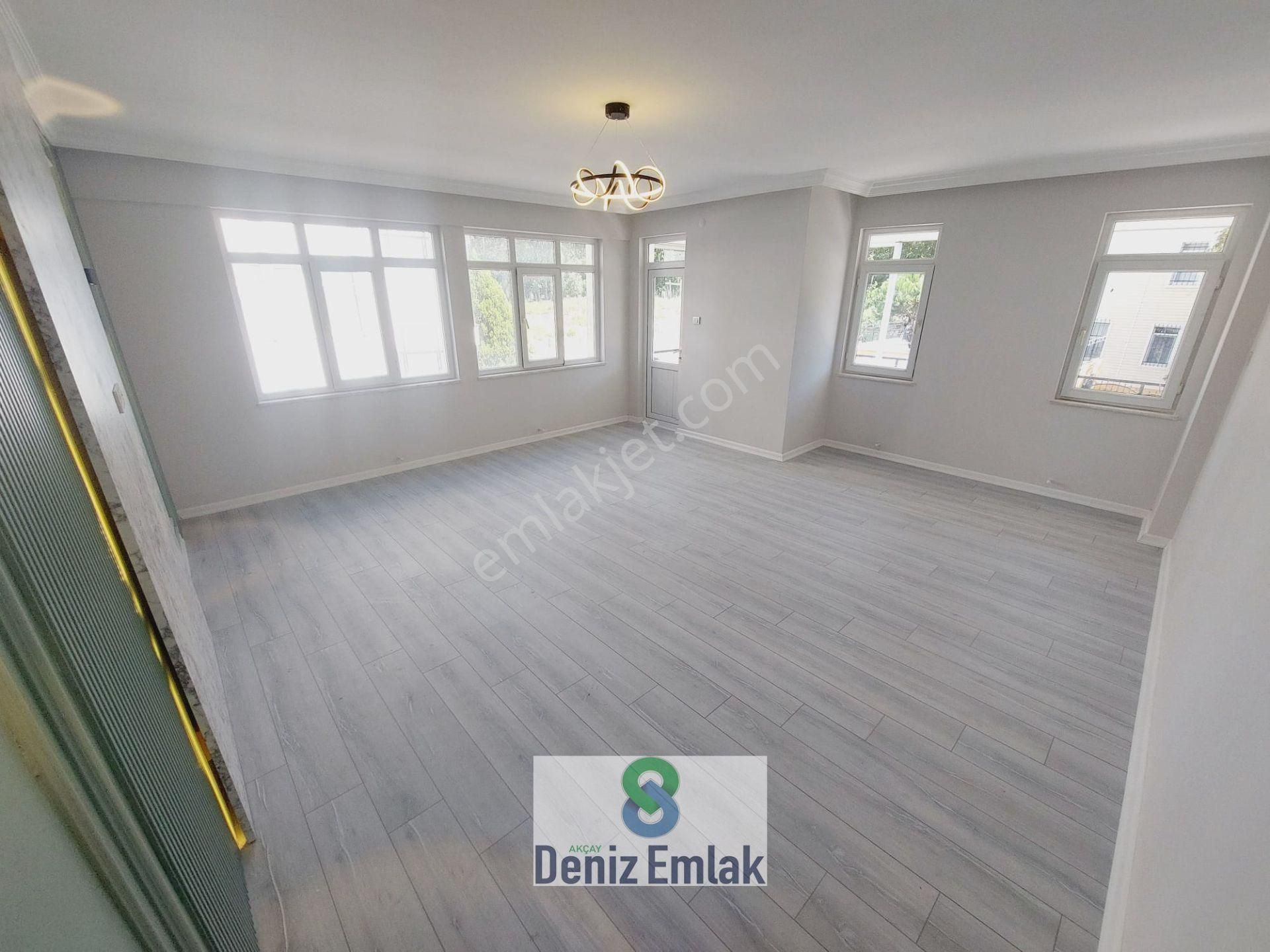 Denizden Akçayda Öncephe Arakat Full Yapılı Geniş Satılık 2+1 Daire. - Görsel 4