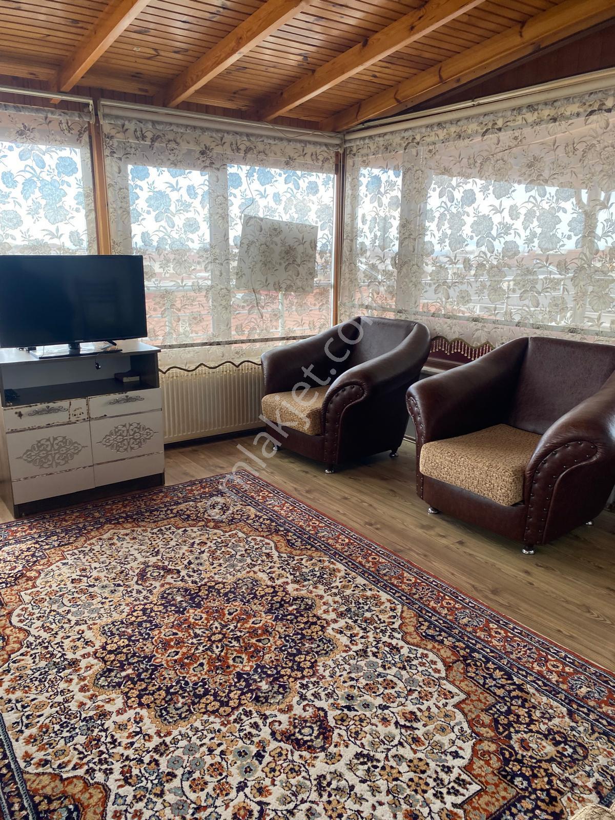 Merkezde, Aile Ve Öğrenci Kullanımına Uygun, Full Eşyalı 3+1 Kiralık - Görsel 2