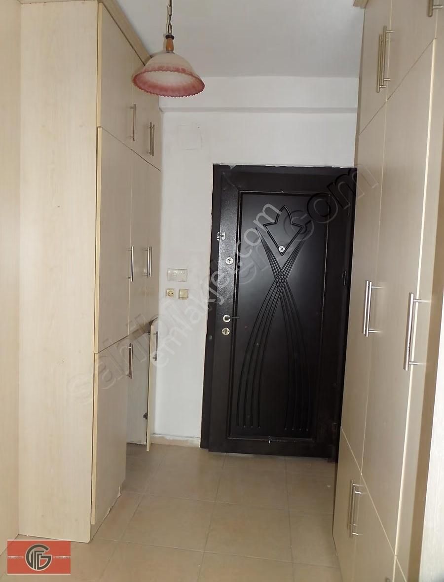 Bahçeşehir'de,2.kat,4+1,açık Mutfak,çift Banyo Kiralık Müstakil - Görsel 9