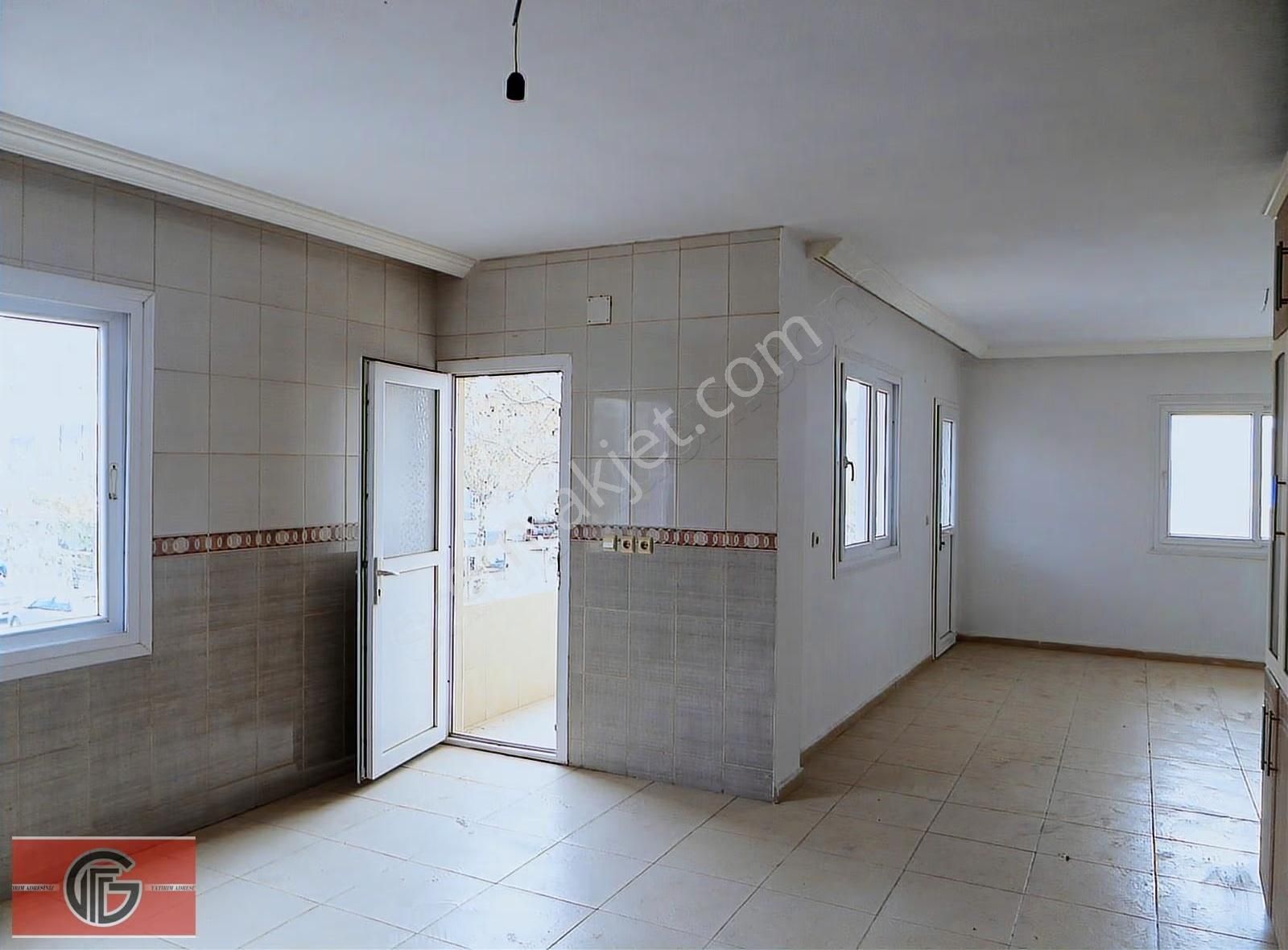 Bahçeşehir'de,2.kat,4+1,açık Mutfak,çift Banyo Kiralık Müstakil - Görsel 31
