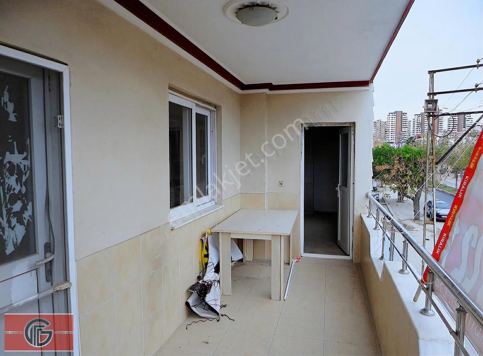 Bahçeşehir'de,2.kat,4+1,açık Mutfak,çift Banyo Kiralık Müstakil - Görsel 27