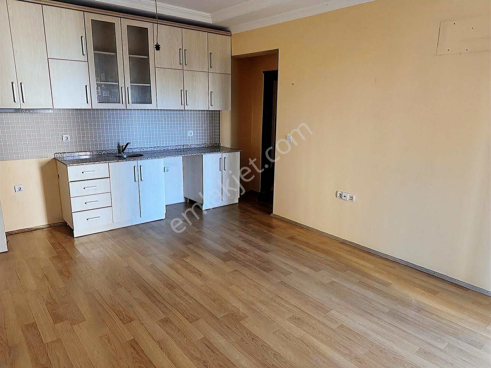 Öğretmenevleri Mahallesinde 2+1 Boş Kiralık Daire - Görsel 4