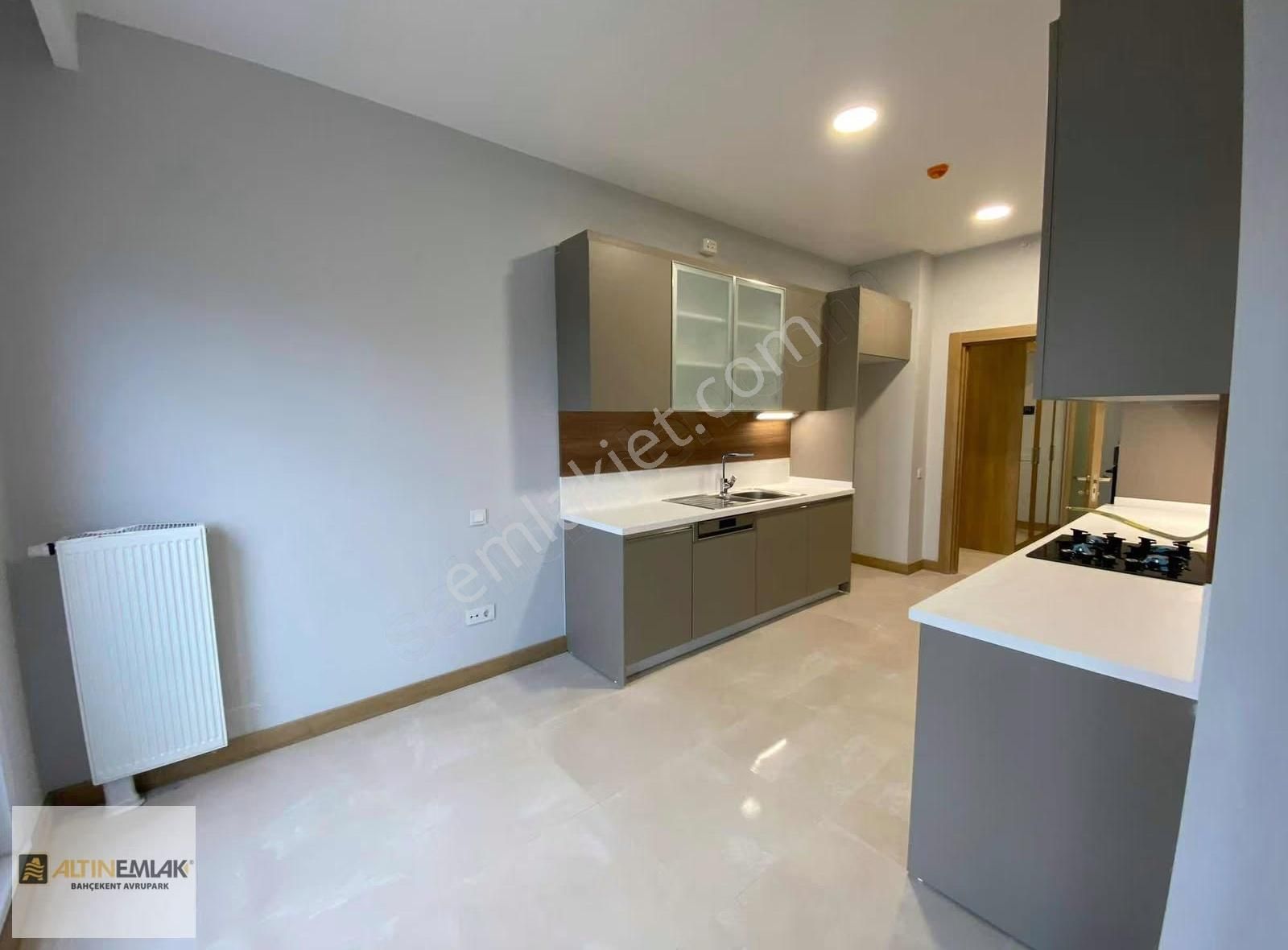 Avrupark Hayat Sitesinde 3+1 Kiralık Daire - Görsel 16