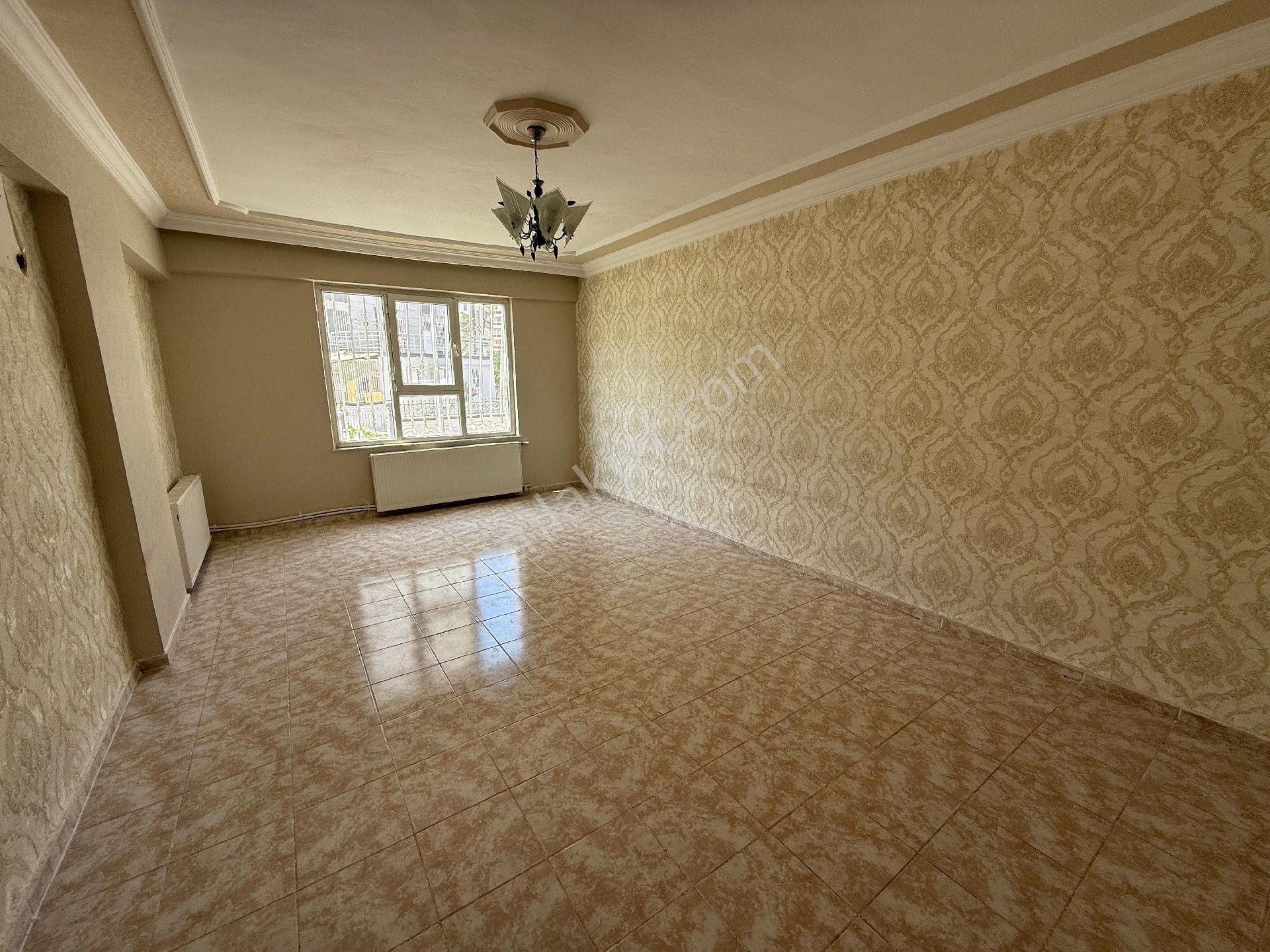 Yavuz Emlak Tan Satılık Daire Arakat Karaköprü