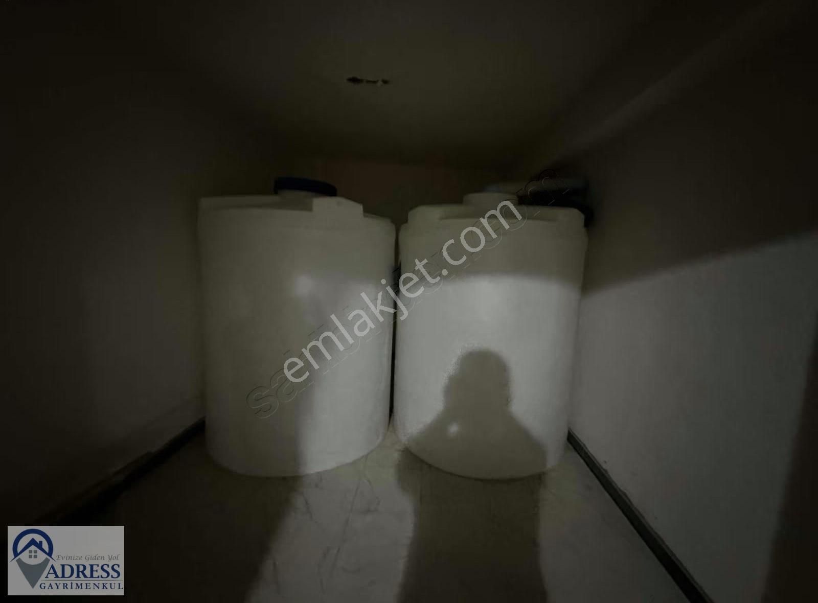 Minübüs Caddesi Üstünde Oturuma Hazır Balkonlu Sıfır 3+1 - Görsel 2