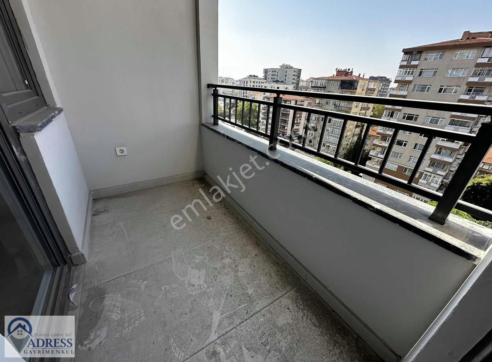 Minübüs Caddesi Üstünde Oturuma Hazır Balkonlu Sıfır 3+1 - Görsel 29