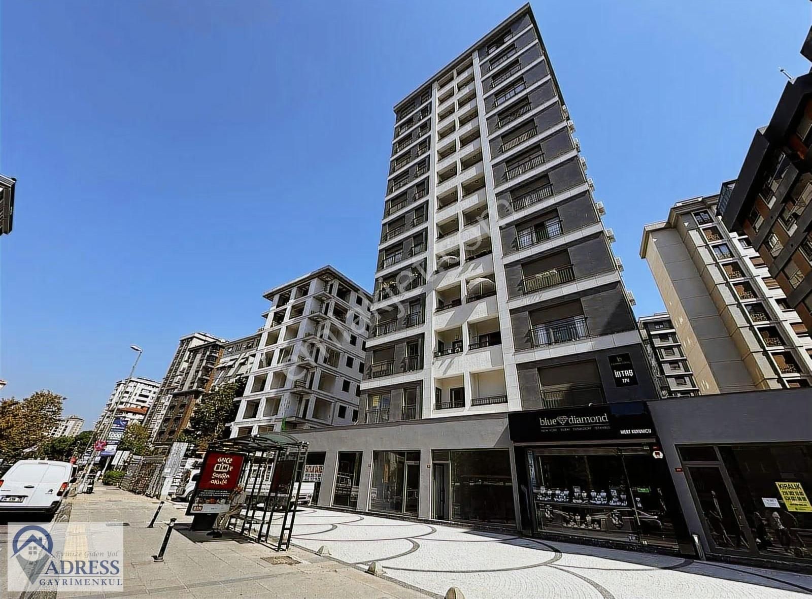 Minübüs Caddesi Üstünde Oturuma Hazır Balkonlu Sıfır 3+1 - Görsel 25