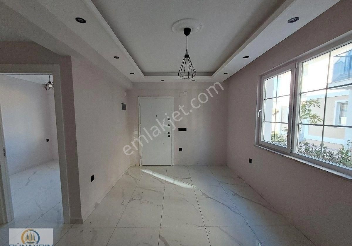 Günaydın Emlaktan Cumhuriyetde Müstakil Girişli 2+1 Havuzlu Satılık Daire - Görsel 3