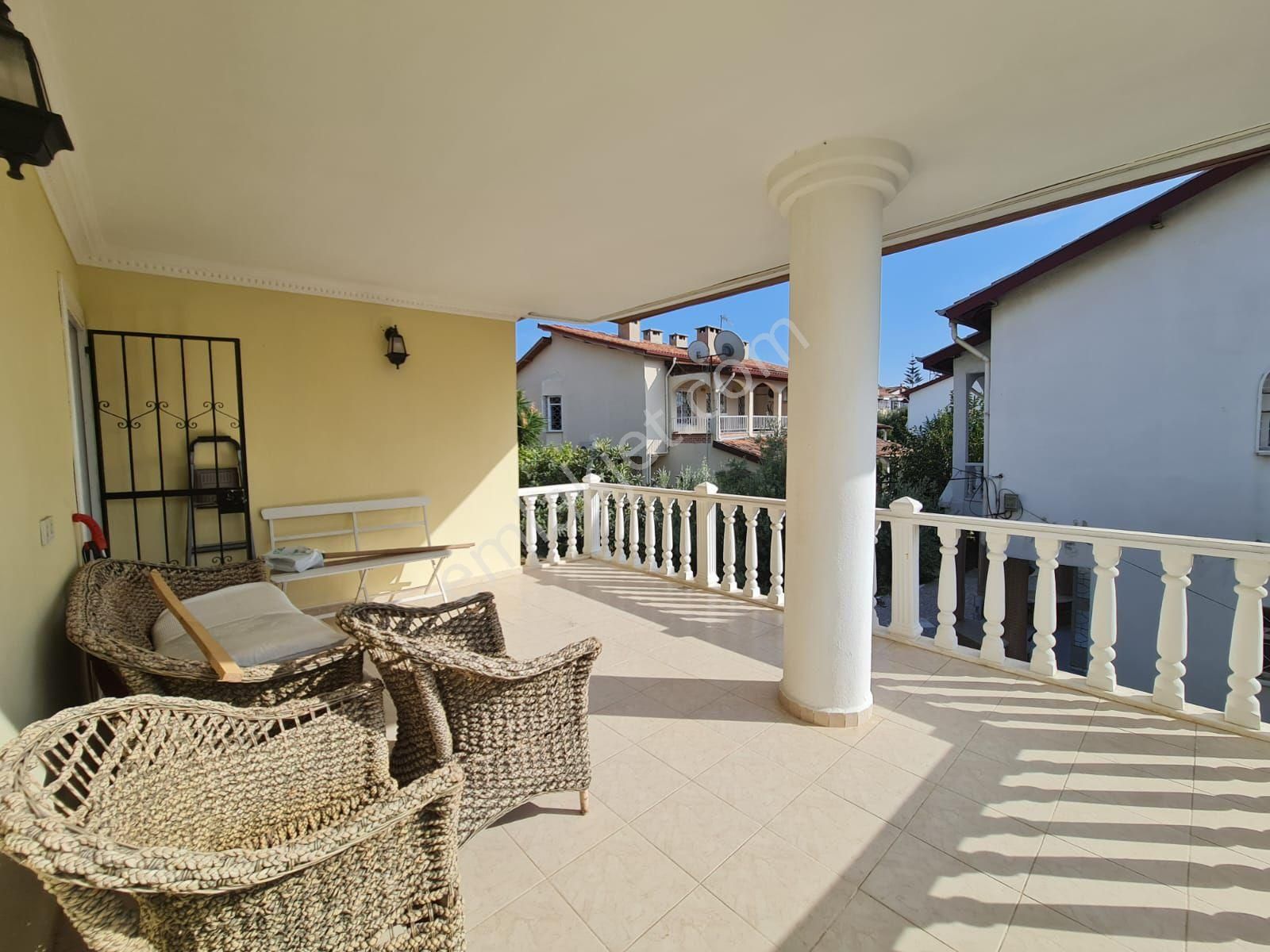 Kuşadası Merkezde Masrafsız Satılık 3+1 Villa - Görsel 31