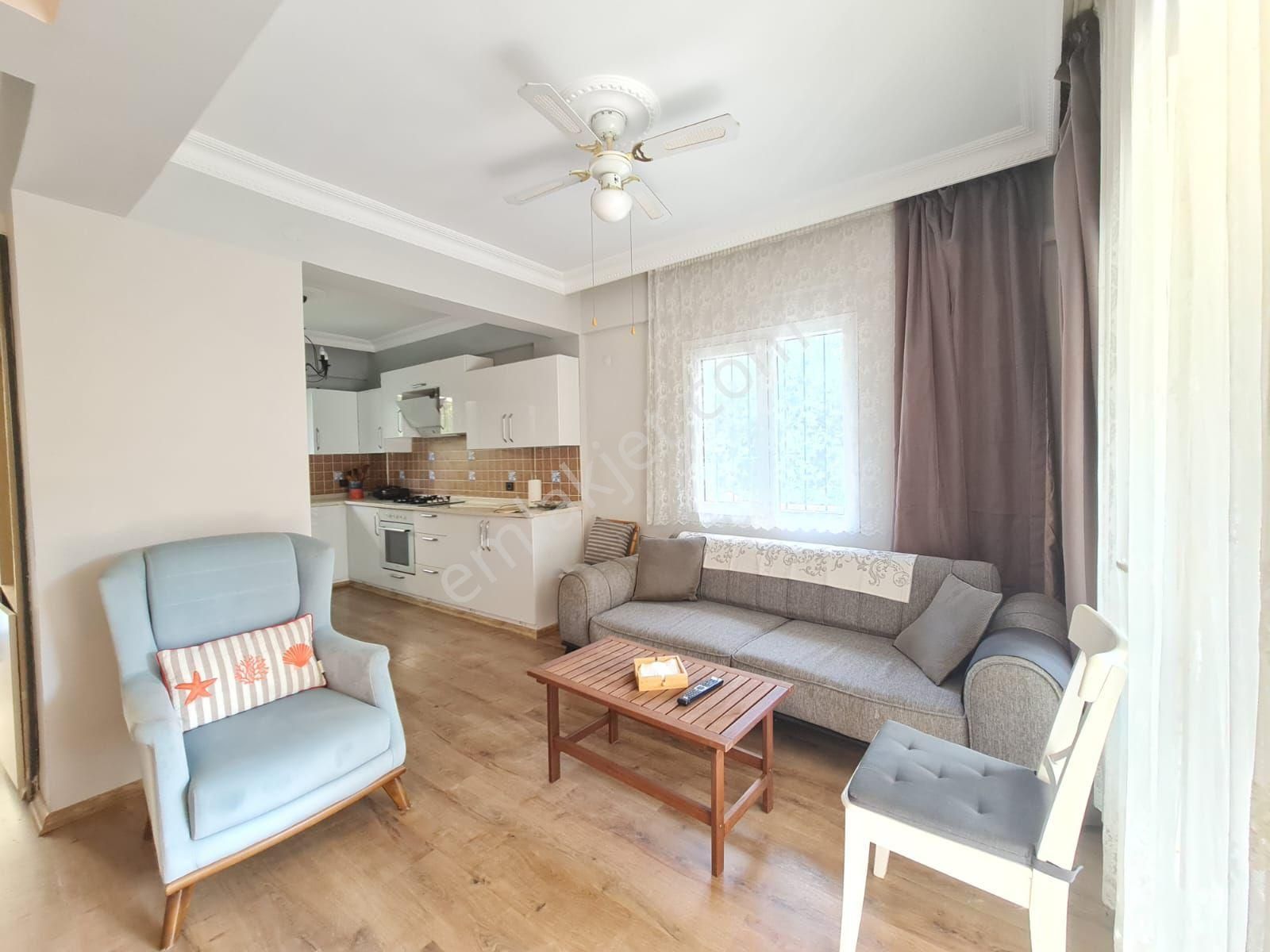 Kuşadası Merkezde Masrafsız Satılık 3+1 Villa - Görsel 8
