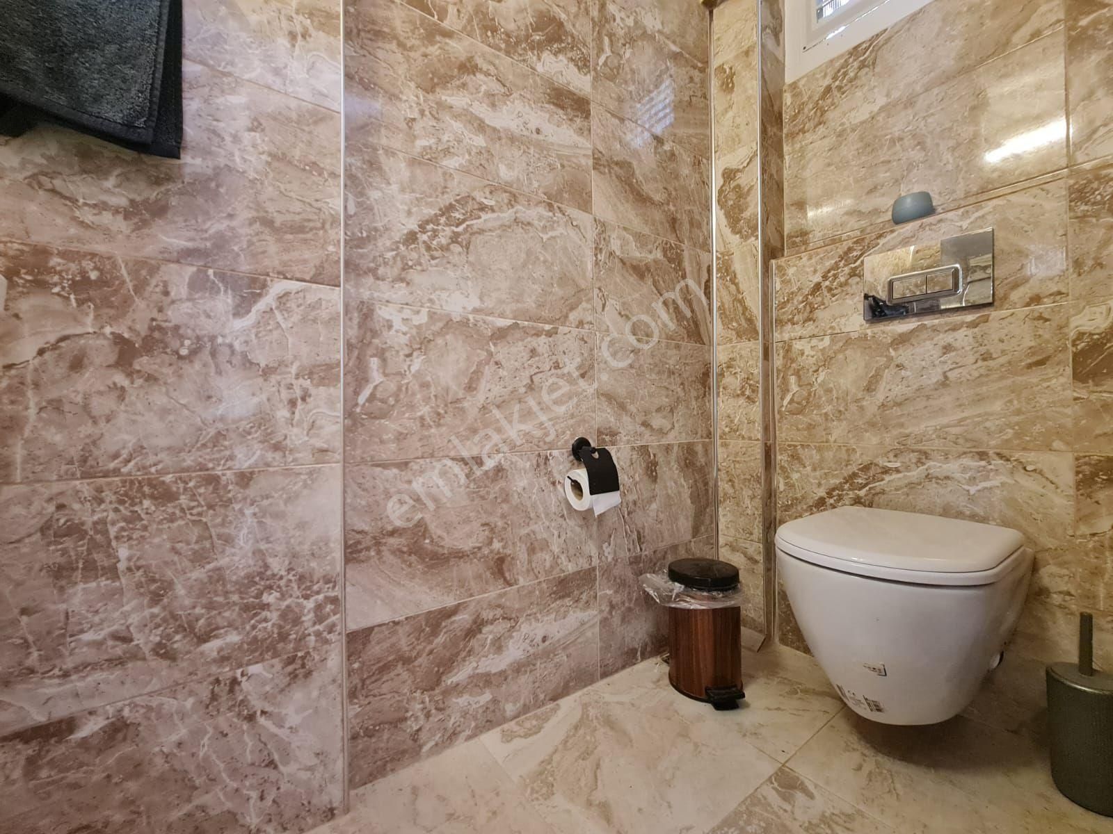 Kuşadası Merkezde Masrafsız Satılık 3+1 Villa - Görsel 19