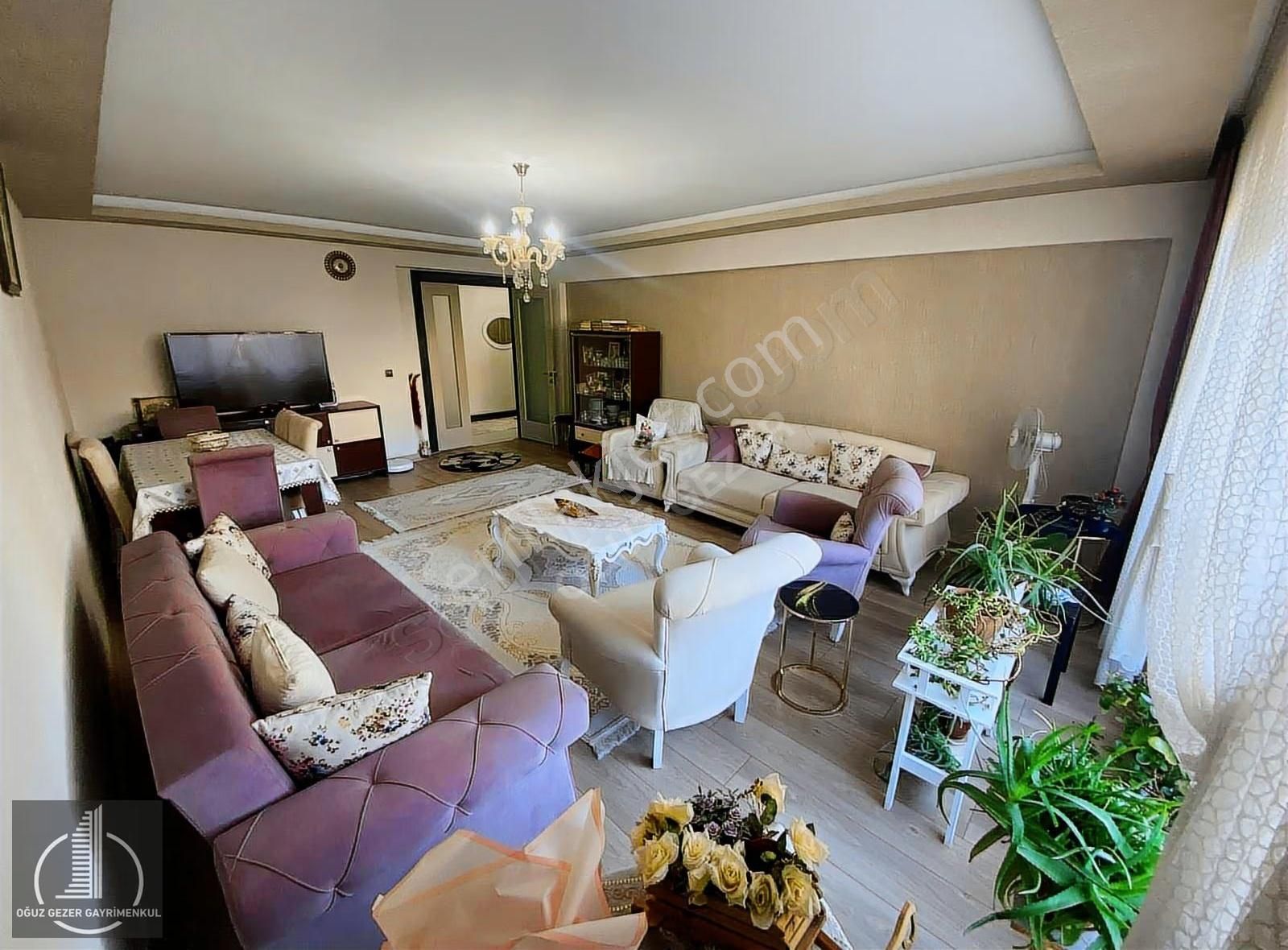 **oğuz Gezer Gayrimenkul'den Merkezi Konumda Masrafsız Daire**