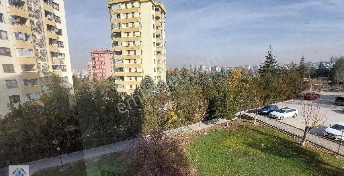 Ayyıldız Mh.de Ara Kat Site İçerisin De Asansörlü 3+1 Kiralık Daire - Görsel 2
