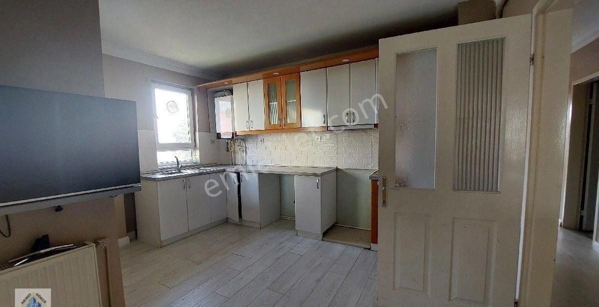 Ayyıldız Mh.de Ara Kat Site İçerisin De Asansörlü 3+1 Kiralık Daire - Görsel 4