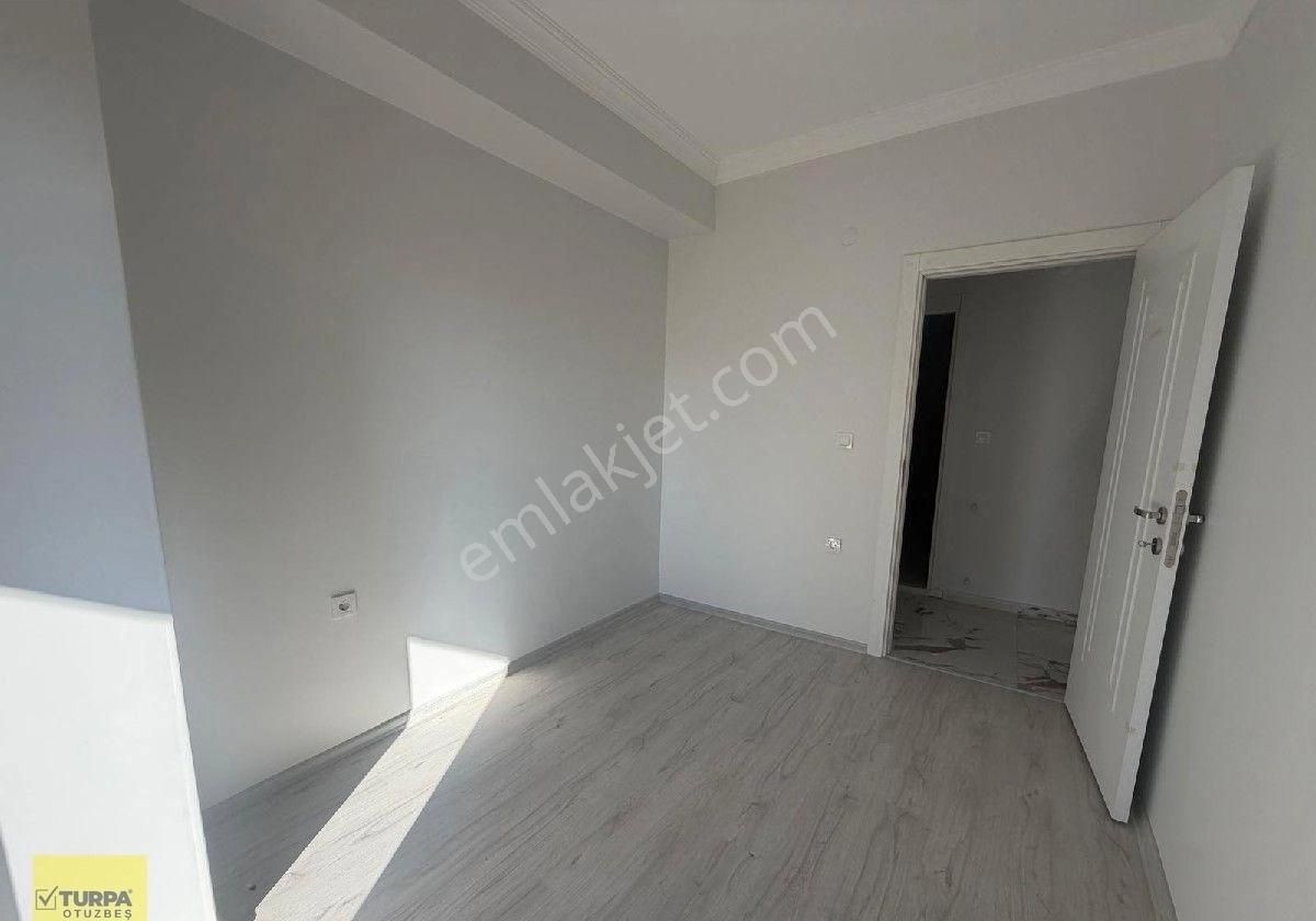 Turpa Otuzbeş'ten 0 Yaşında Atilla Mahallesinde 3+1 Arakat - Görsel 9