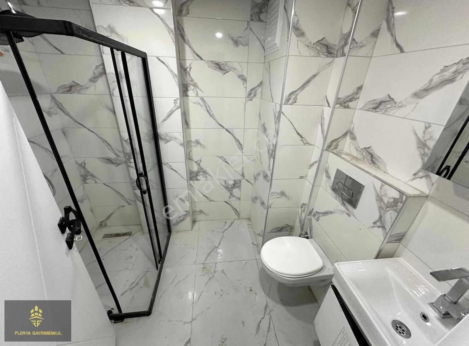 Yerden Isıtmalı Cam Balkonlu Giyinme Odalı Sıfır Geniş 2+0 - Görsel 8