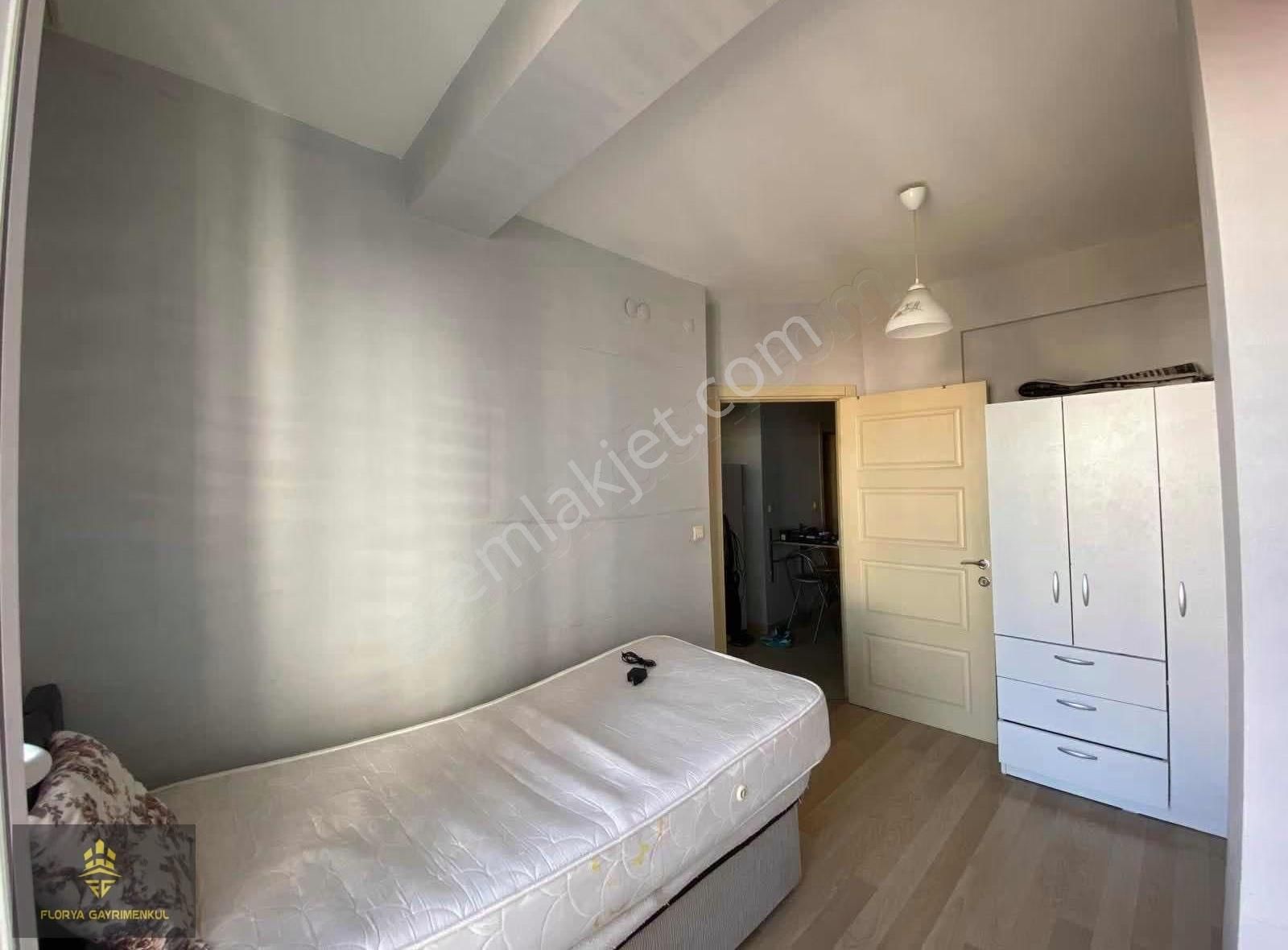 Üniversite Yakını Eşyalı Yatırıma Uygun Ayrı Mutfaklı 1+1 - Görsel 4