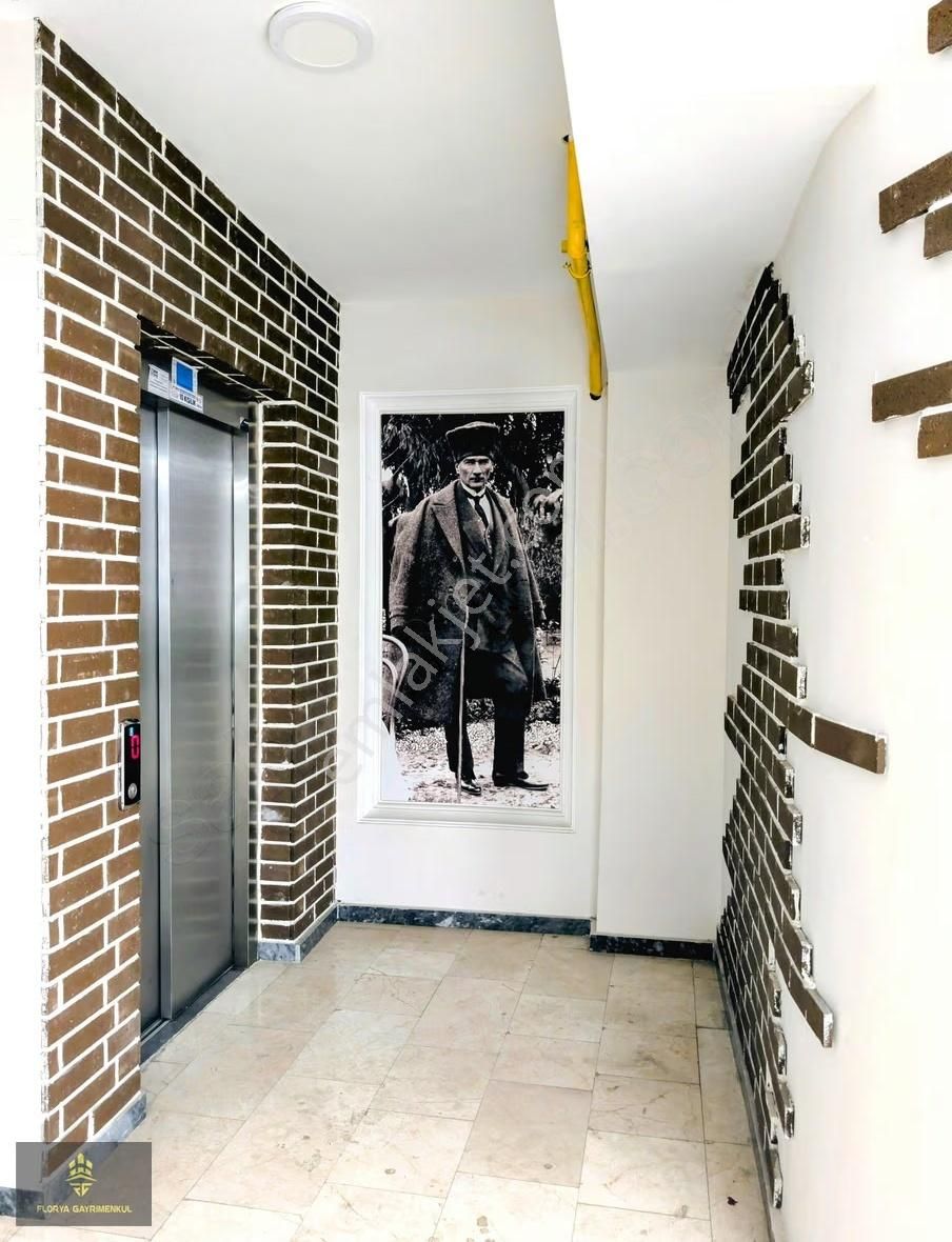 Üniversite Cepheli Lüks Eşyalı 1+1 Daire Asansör Ve Balkonlu - Görsel 10