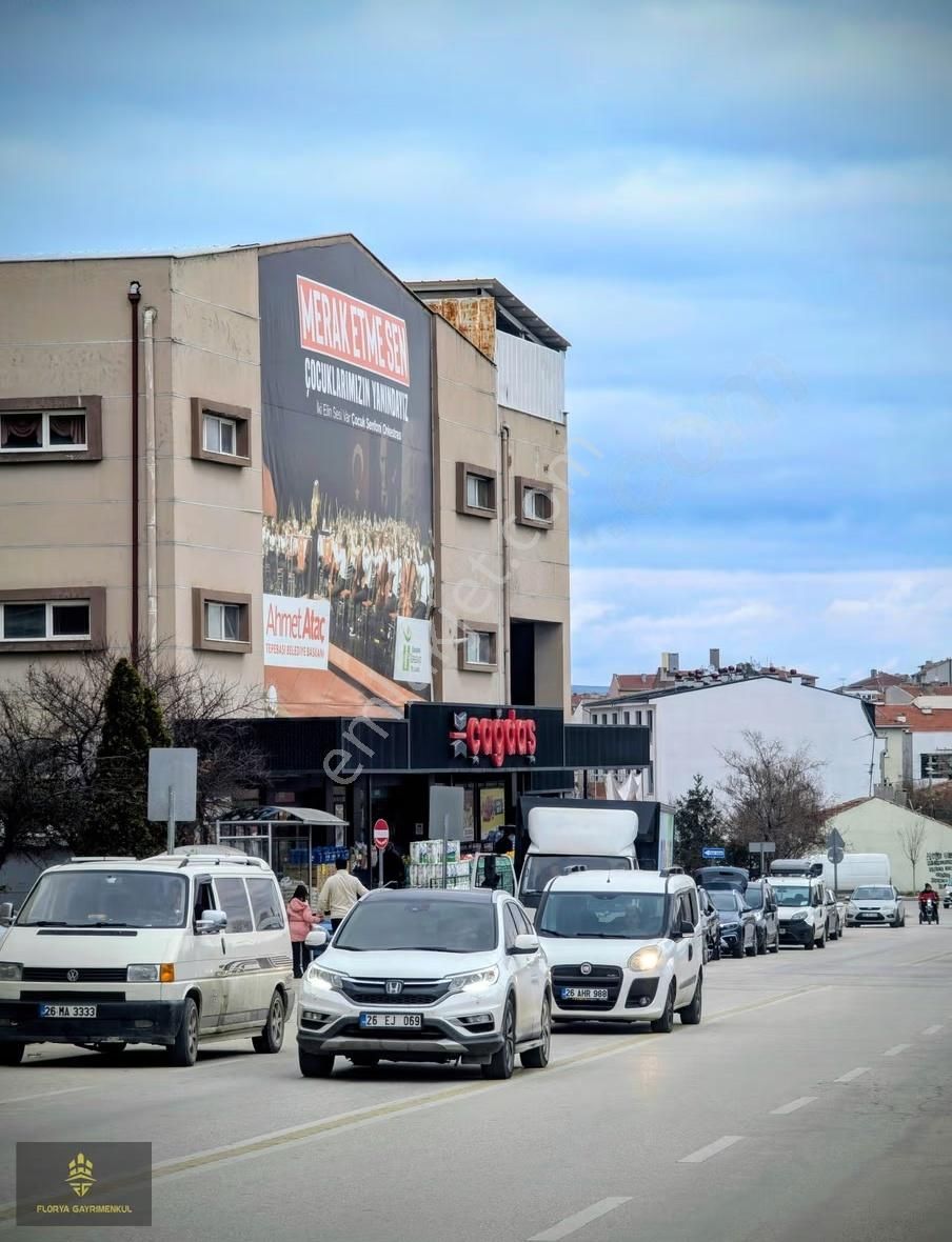 Üniversite Cepheli Lüks Eşyalı 1+1 Daire Asansör Ve Balkonlu - Görsel 29