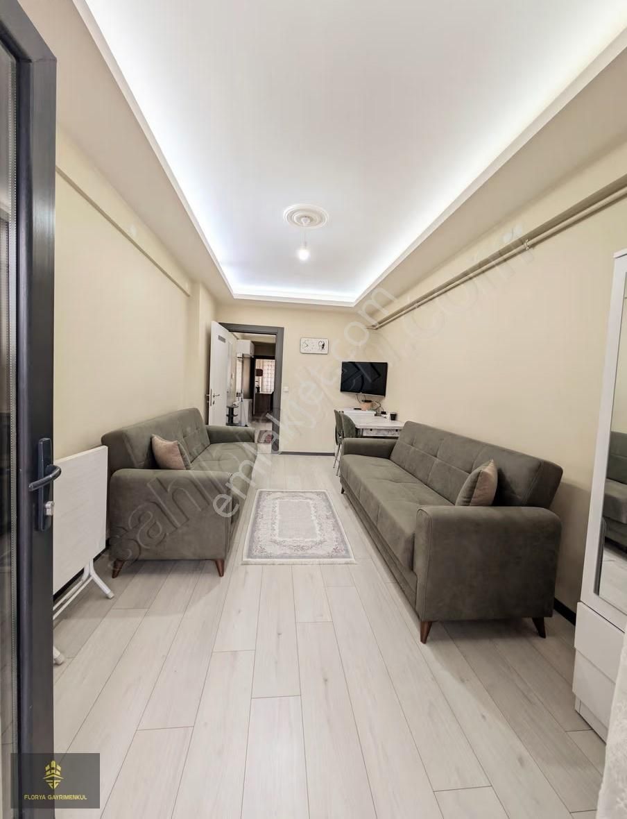 Üniversite Cepheli Lüks Eşyalı 1+1 Daire Asansör Ve Balkonlu - Görsel 25