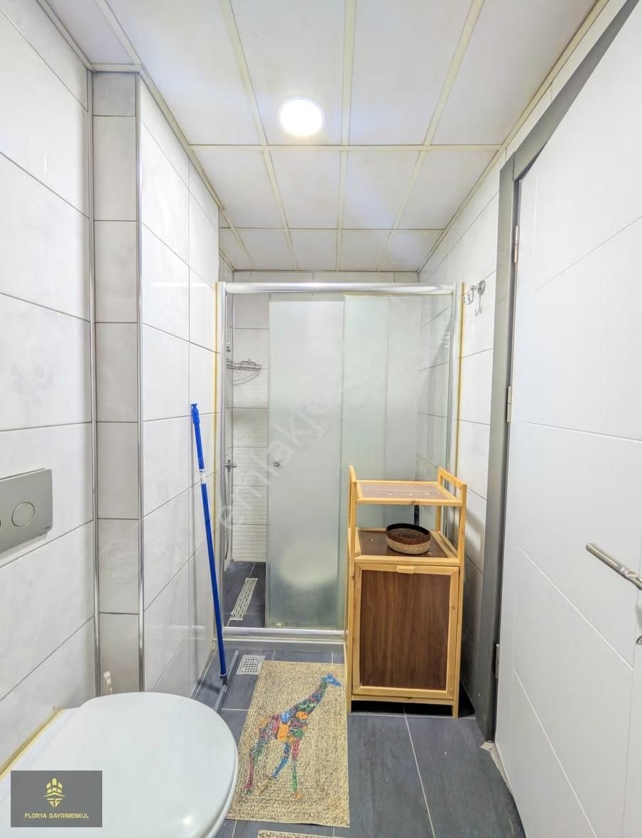 Üniversite Cepheli Lüks Eşyalı 1+1 Daire Asansör Ve Balkonlu - Görsel 27