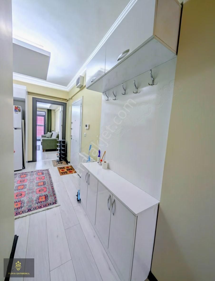 Üniversite Cepheli Lüks Eşyalı 1+1 Daire Asansör Ve Balkonlu - Görsel 13