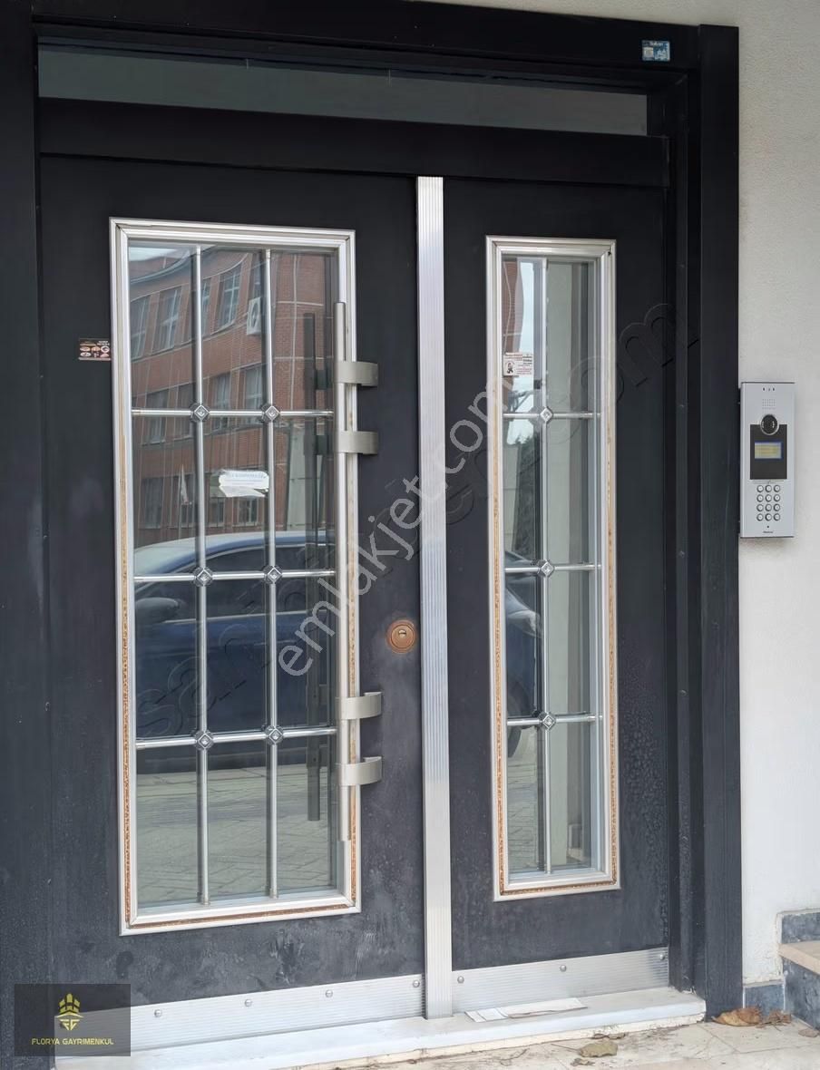 Üniversite Cepheli Lüks Eşyalı 1+1 Daire Asansör Ve Balkonlu - Görsel 15