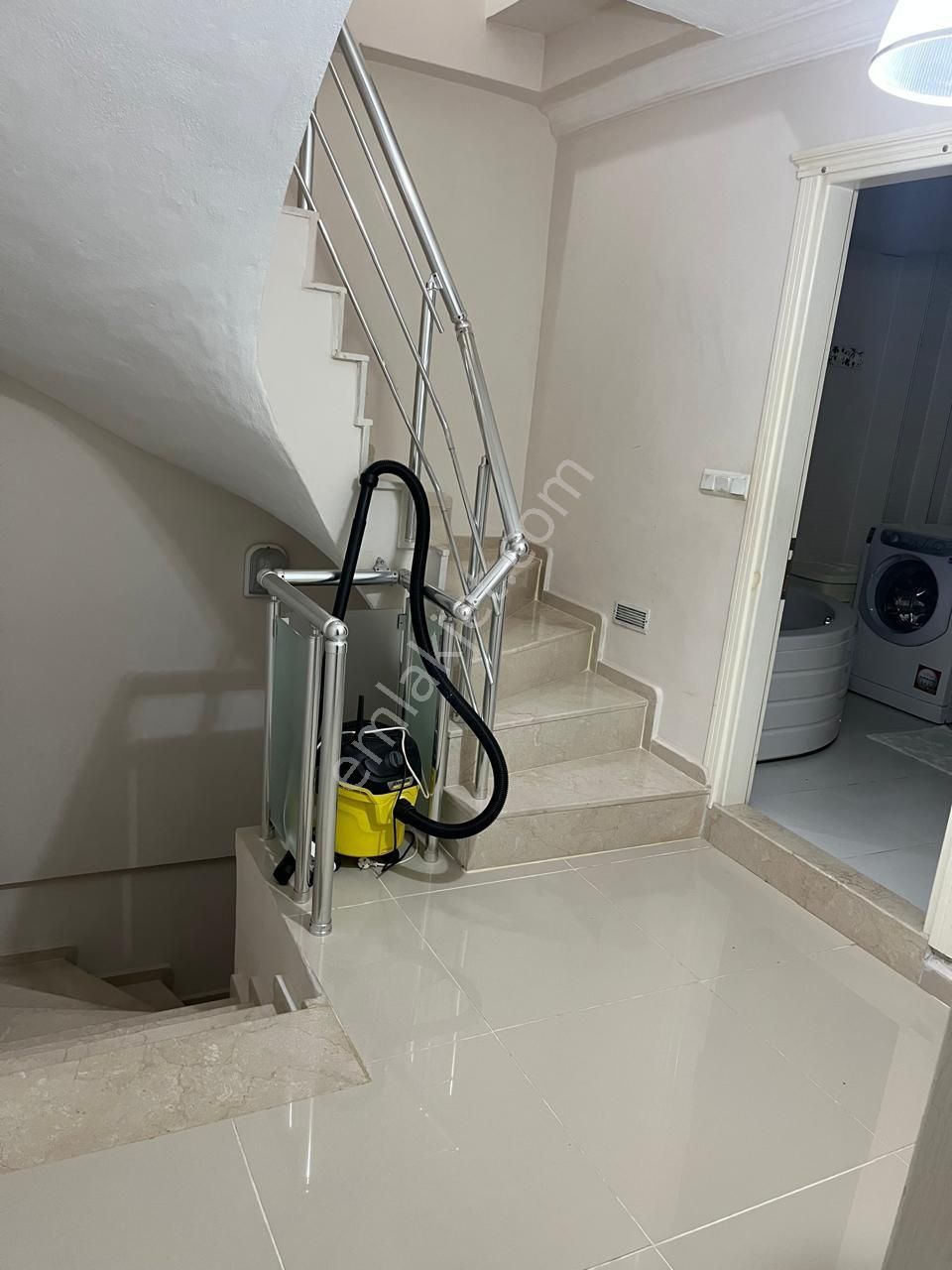 Sahibinden Denize 150 Metre, Nezih Ortamda 4+1 Eşyalı Yazlık - Görsel 13