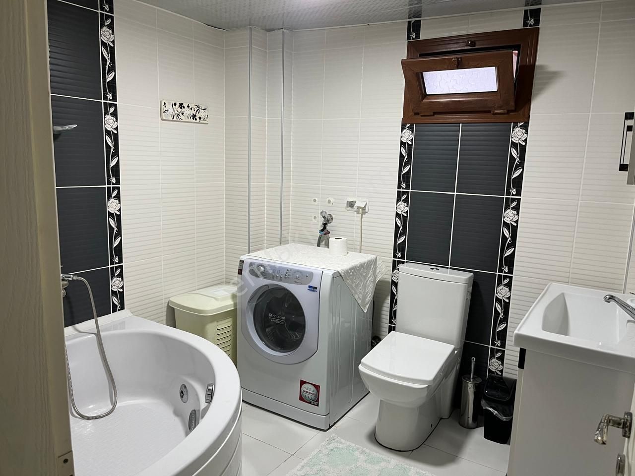 Sahibinden Denize 150 Metre, Nezih Ortamda 4+1 Eşyalı Yazlık - Görsel 12