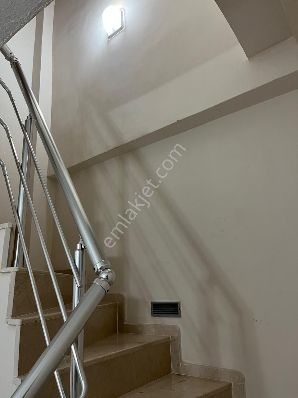 Sahibinden Denize 150 Metre, Nezih Ortamda 4+1 Eşyalı Yazlık - Görsel 20