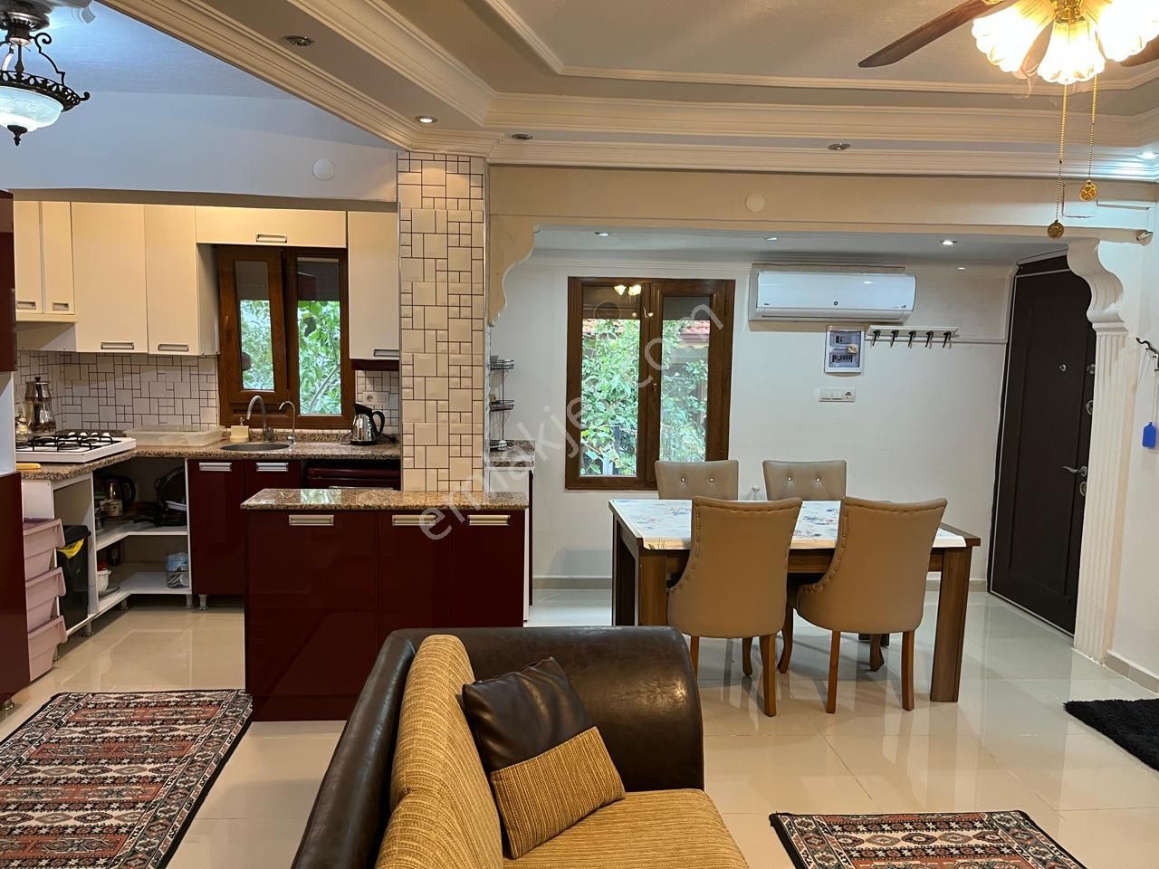 Sahibinden Denize 150 Metre, Nezih Ortamda 4+1 Eşyalı Yazlık - Görsel 4