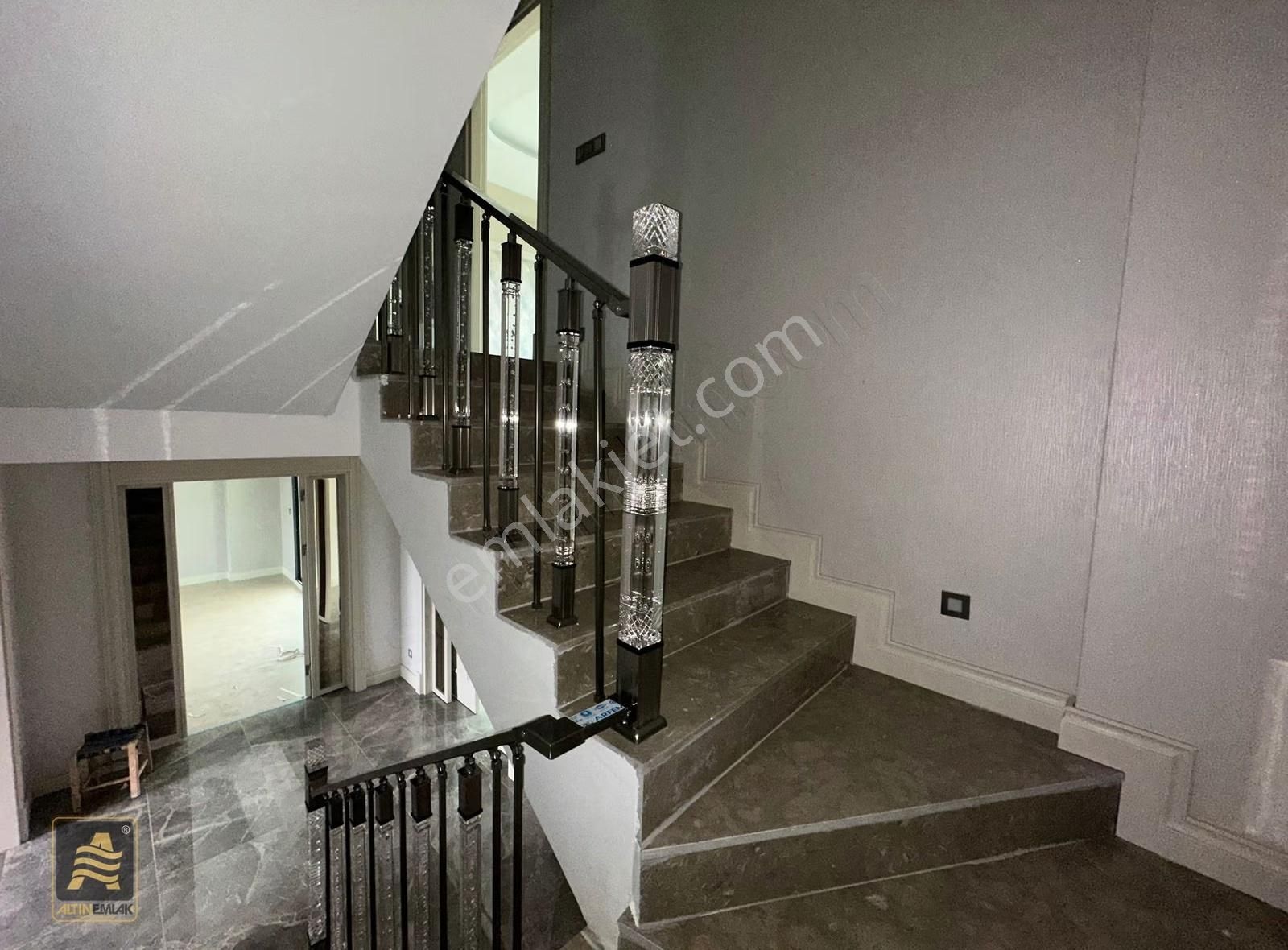 Zana Rosiba'da Ultra Lüx 6.5+1 Triplex Villa - Görsel 23