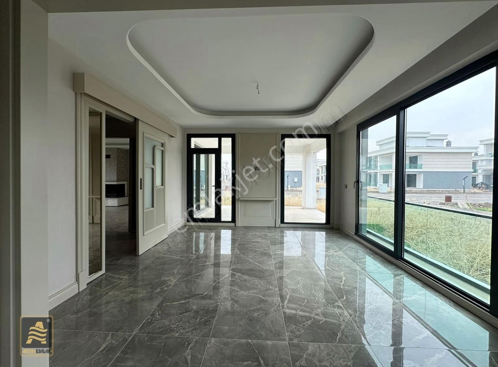 Zana Rosiba'da Ultra Lüx 6.5+1 Triplex Villa - Görsel 16