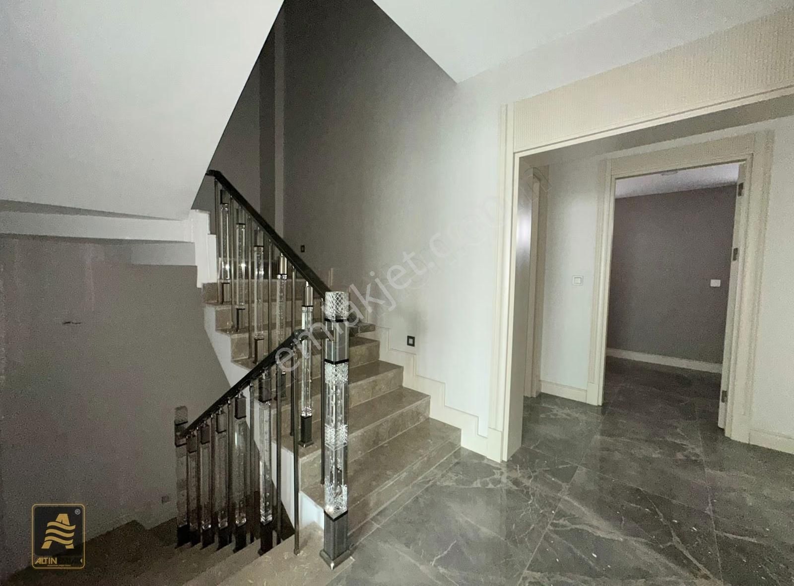 Zana Rosiba'da Ultra Lüx 6.5+1 Triplex Villa - Görsel 28