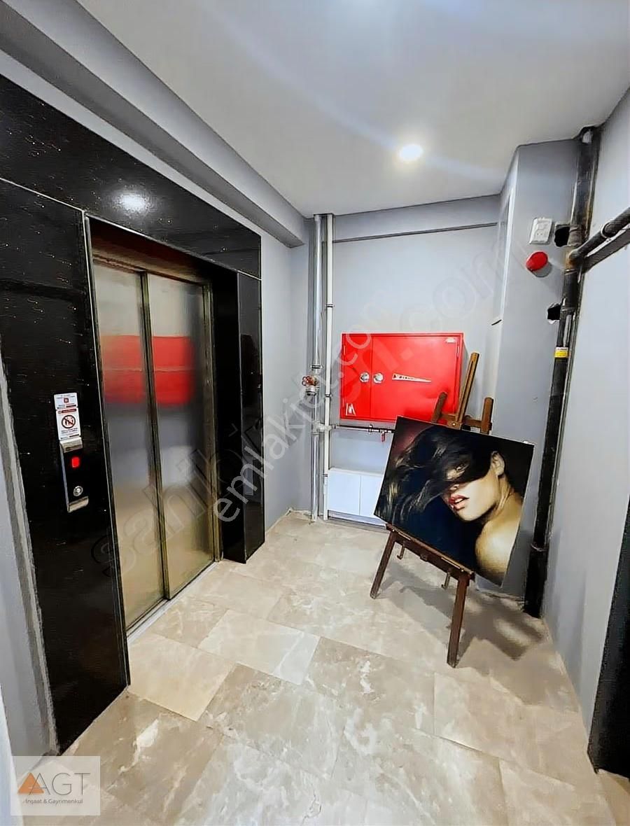 Agt'den Yamanevler Mah Cadde Üzeri 23m2 İçi Yapılı Kiralık Ofis - Görsel 12