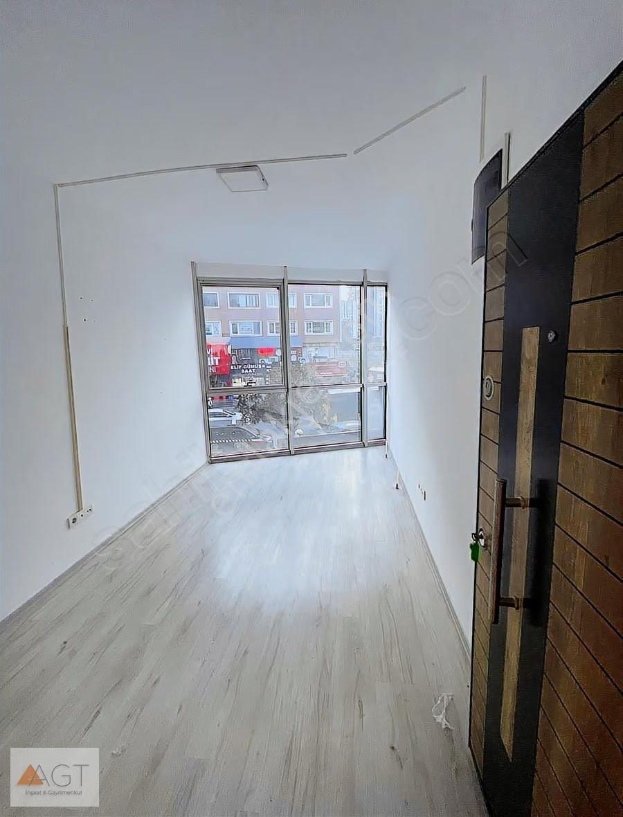 Agt'den Yamanevler Mah.cadde Üzeri 18m2 Kiralık Ofis - Görsel 10
